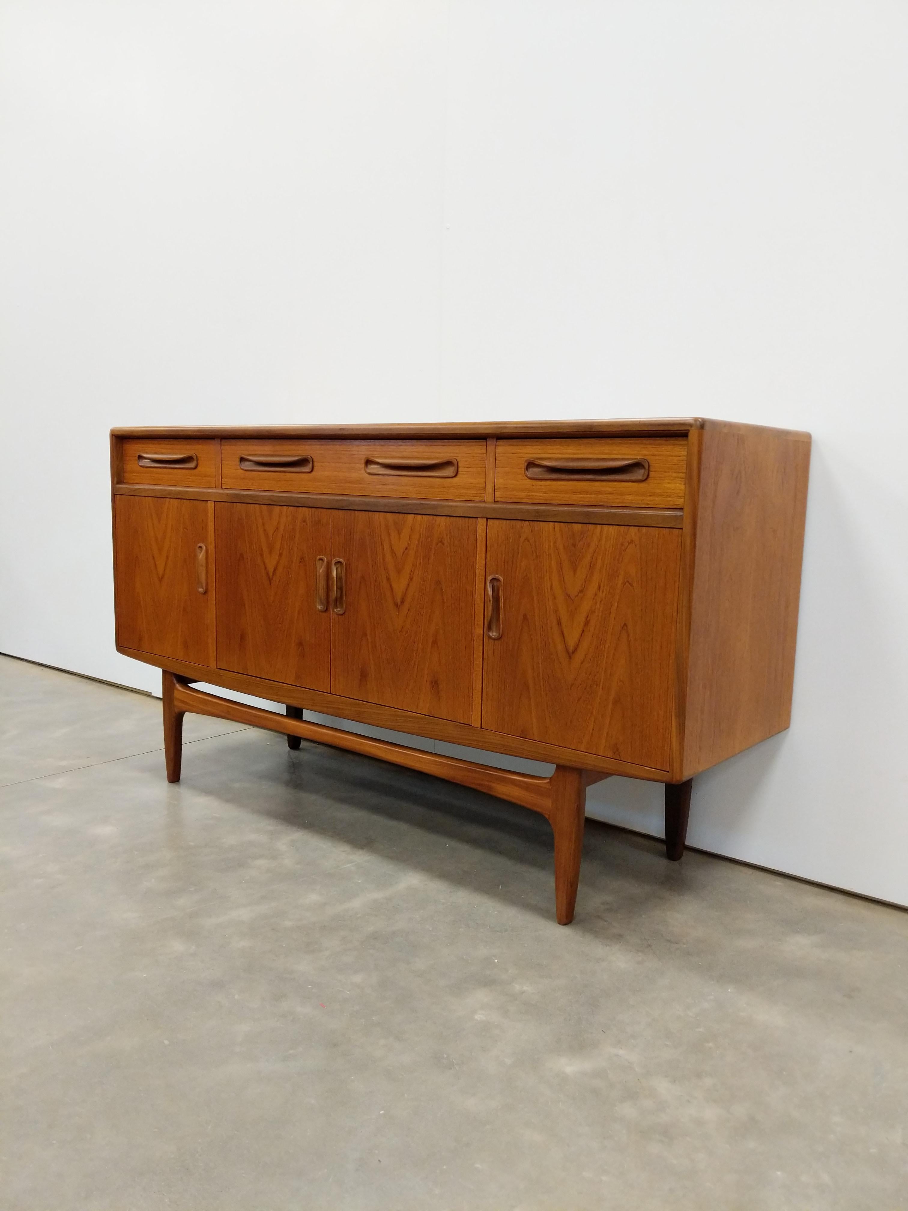 Authentic vintage mid century modern teak credenza / sideboard / console / buffet / server.

