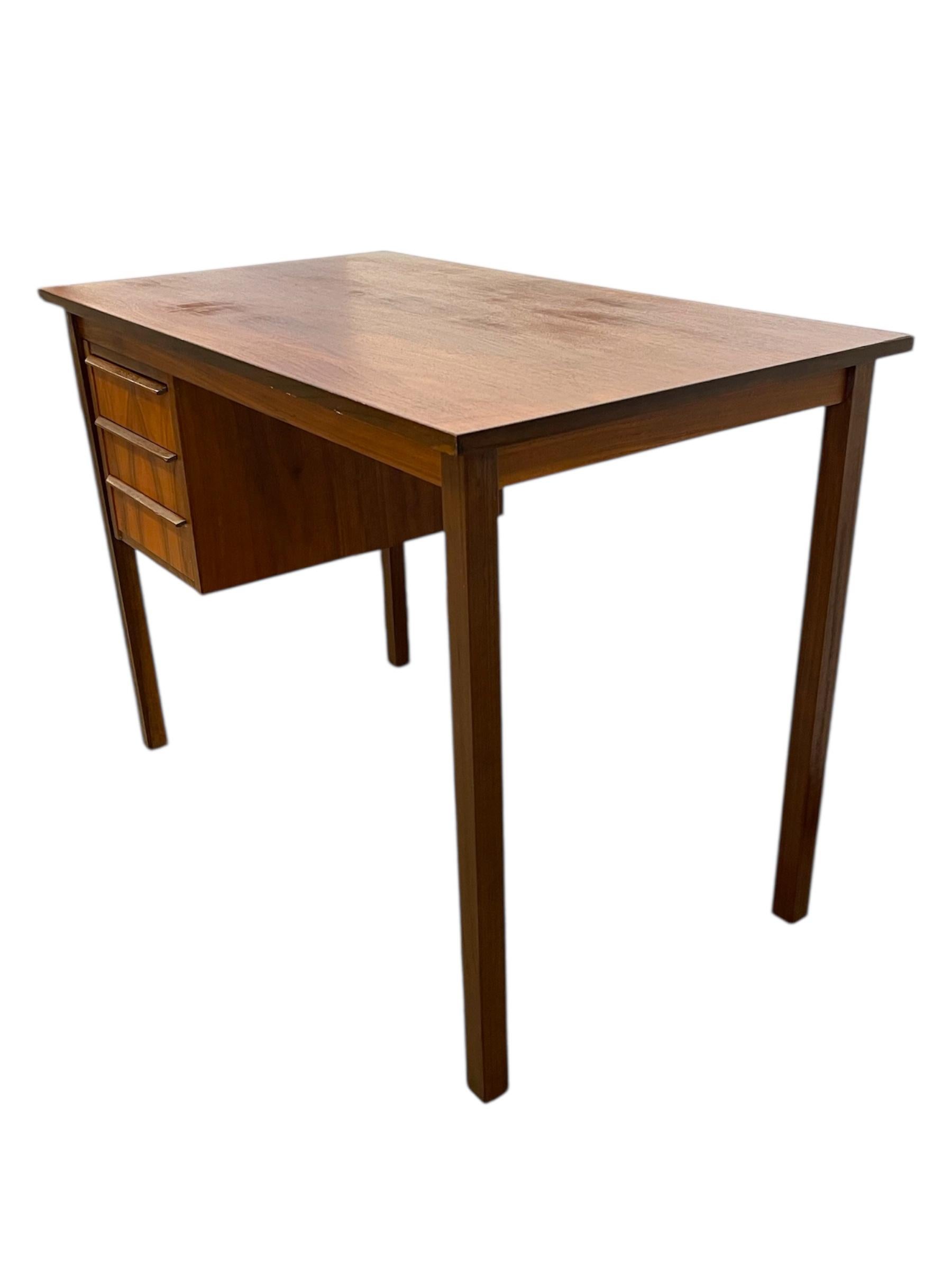 Vintage Mid-Century Modern Teak Desk with Sculpted Handles. Made in Denmark. For Sale 2