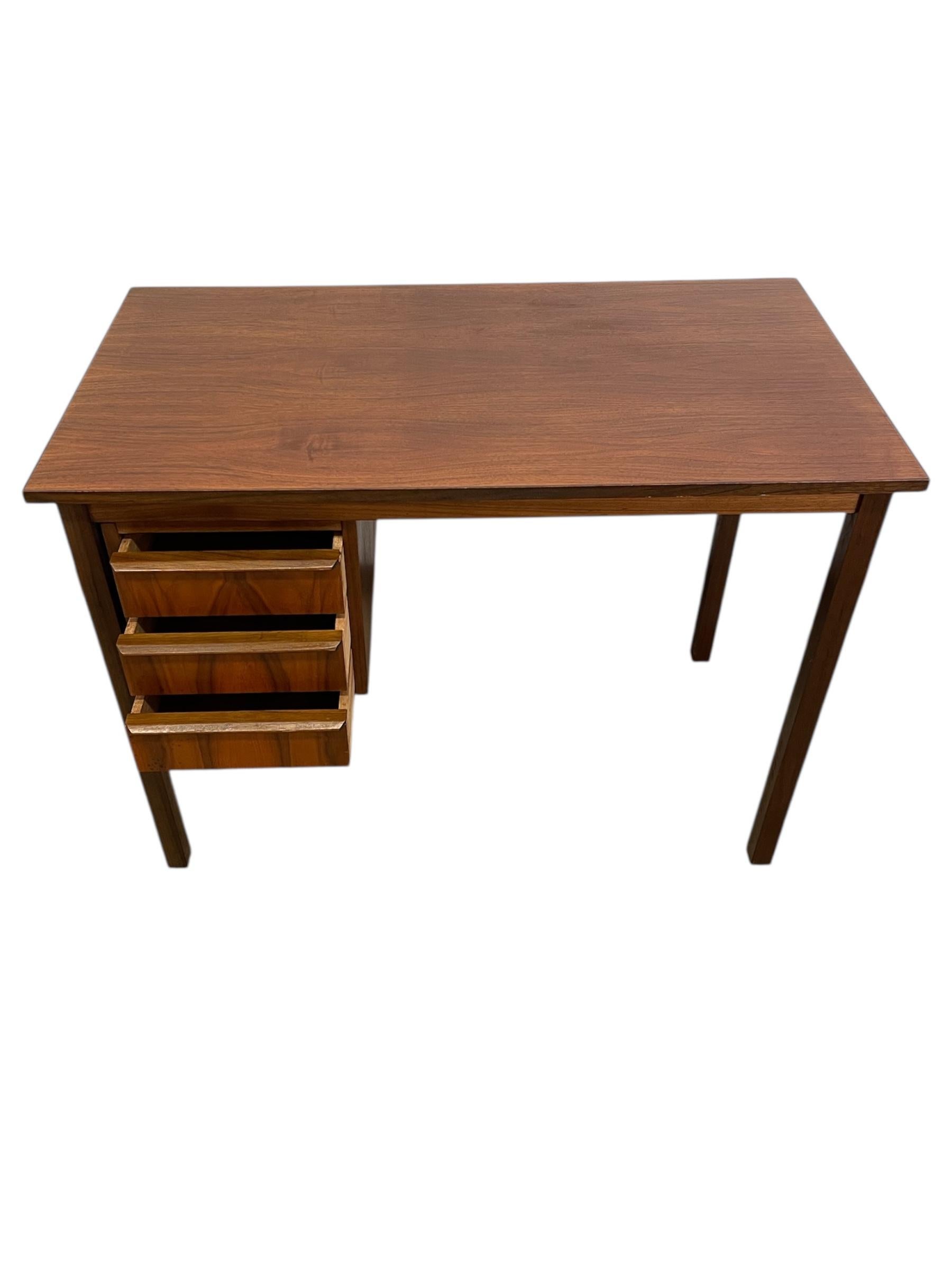 Vintage Mid-Century Modern Teak Desk with Sculpted Handles. Made in Denmark. For Sale 3
