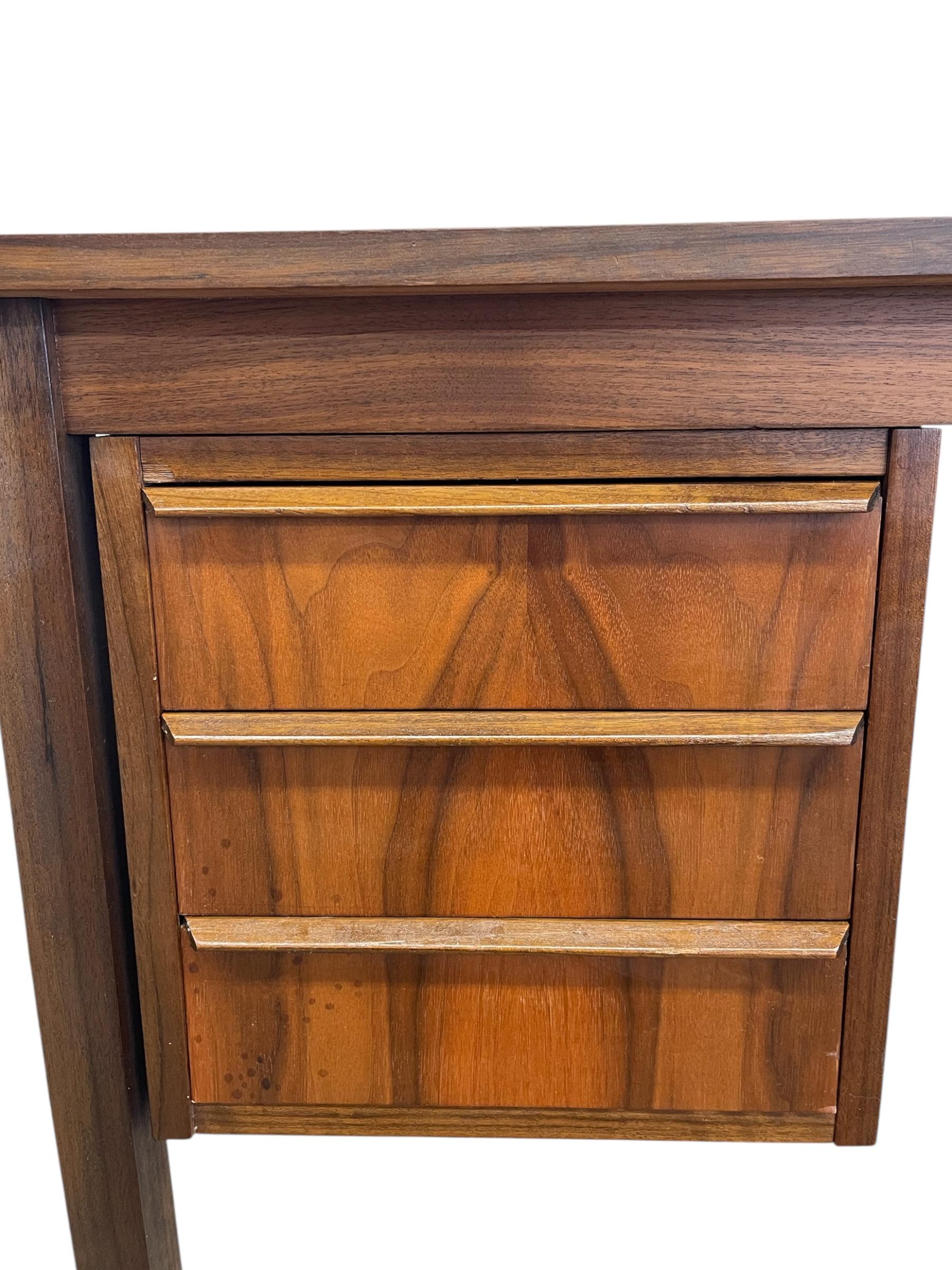 Vintage Mid-Century Modern Teak Desk with Sculpted Handles. Made in Denmark. For Sale 4