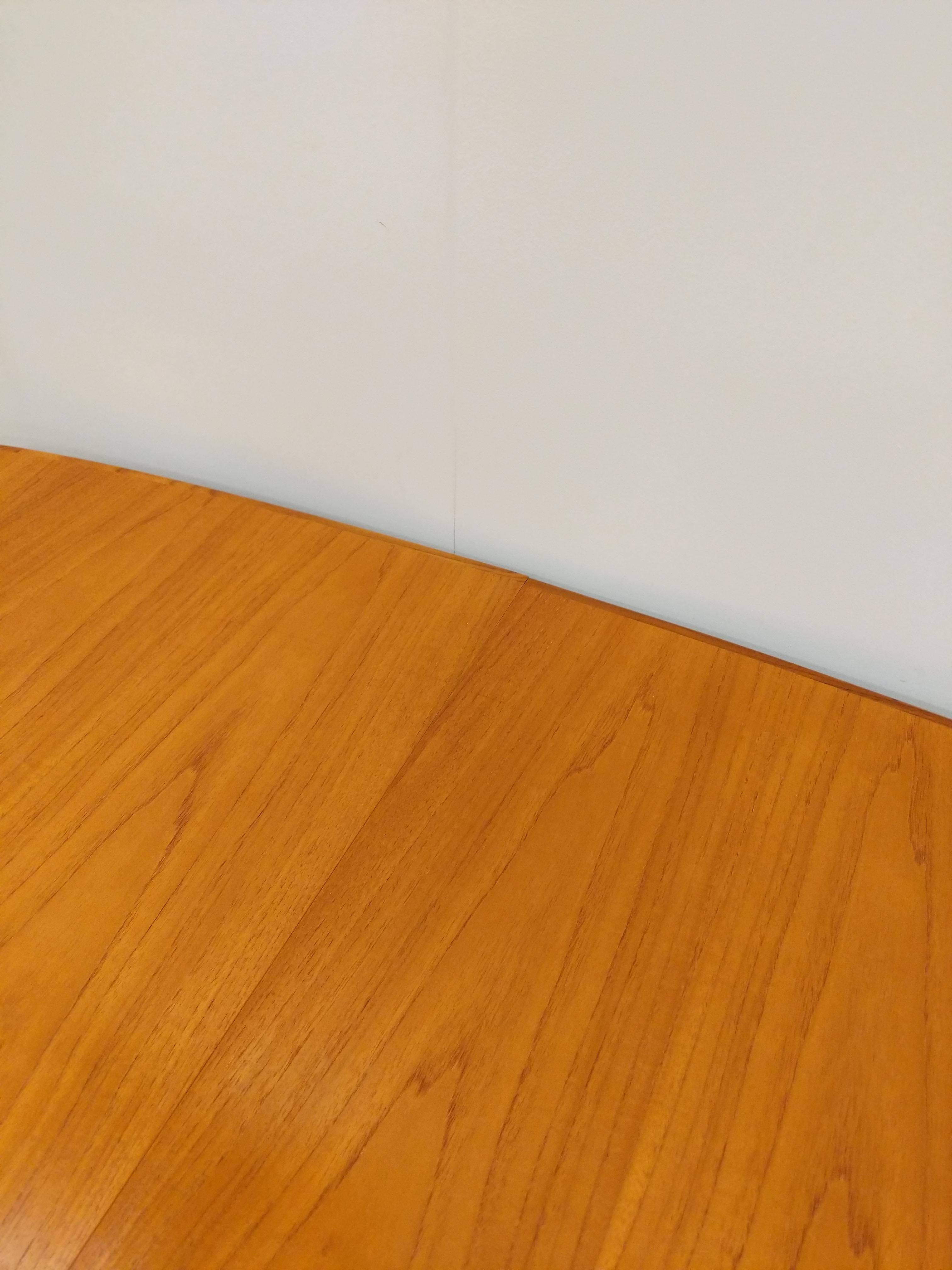 20th Century Vintage Mid Century Modern Teak Dining Table by G Plan For Sale