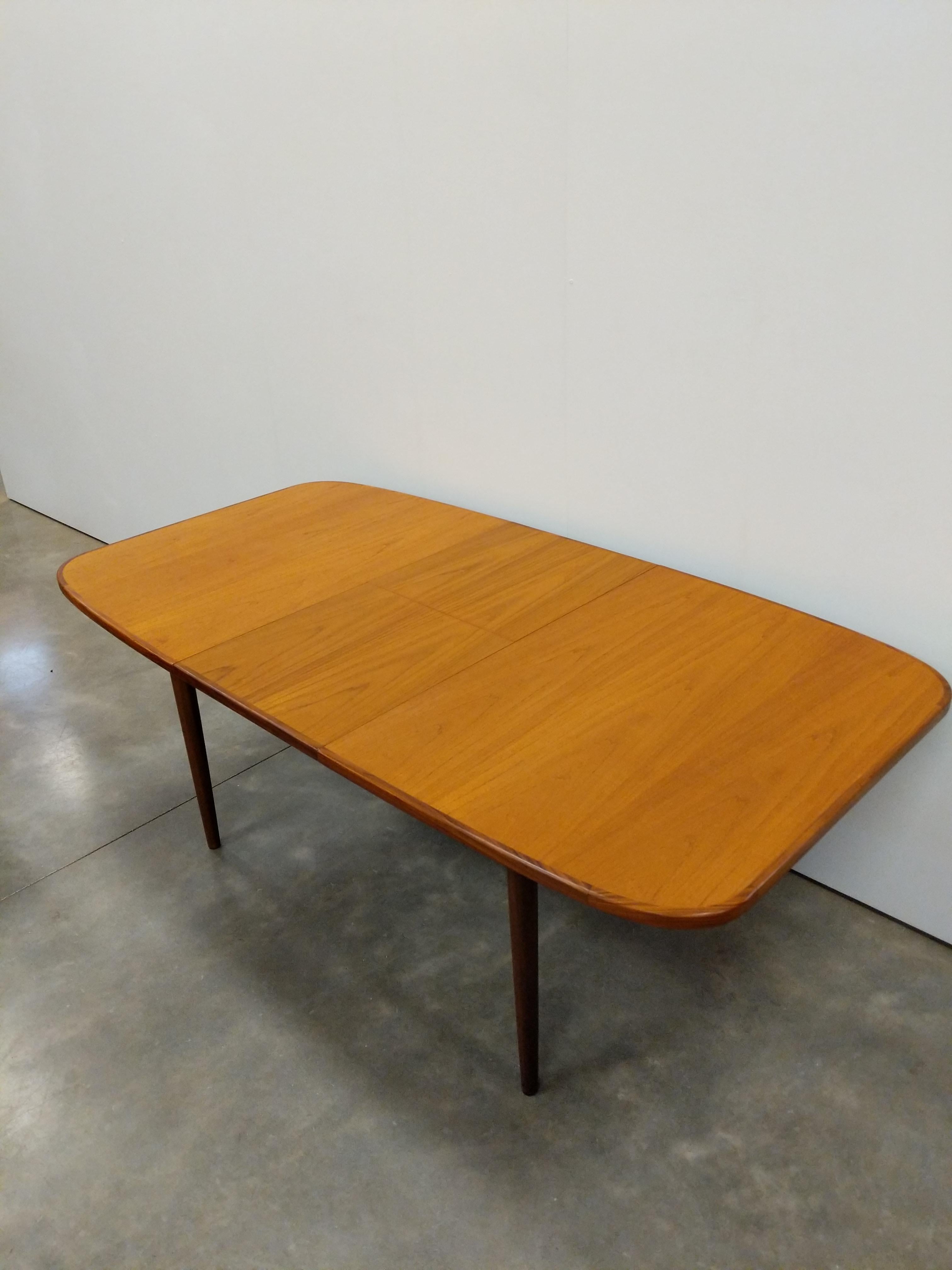 Vintage Mid Century Modern Teak Dining Table by G Plan For Sale 3