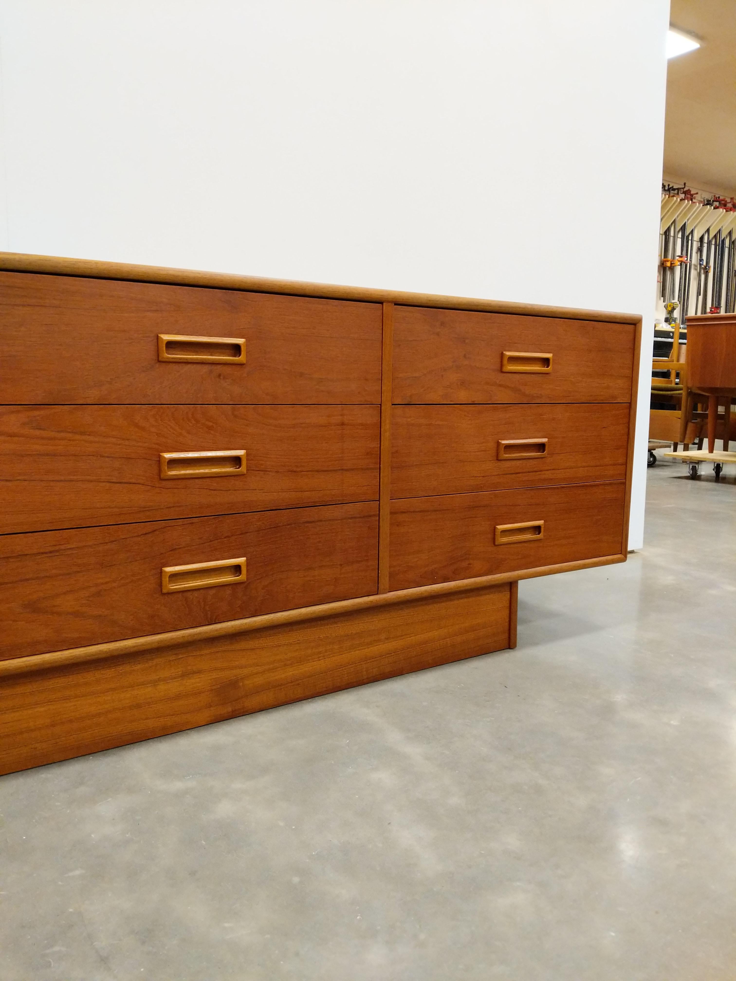 Vintage Mid Century Modern Teak Dresser 1