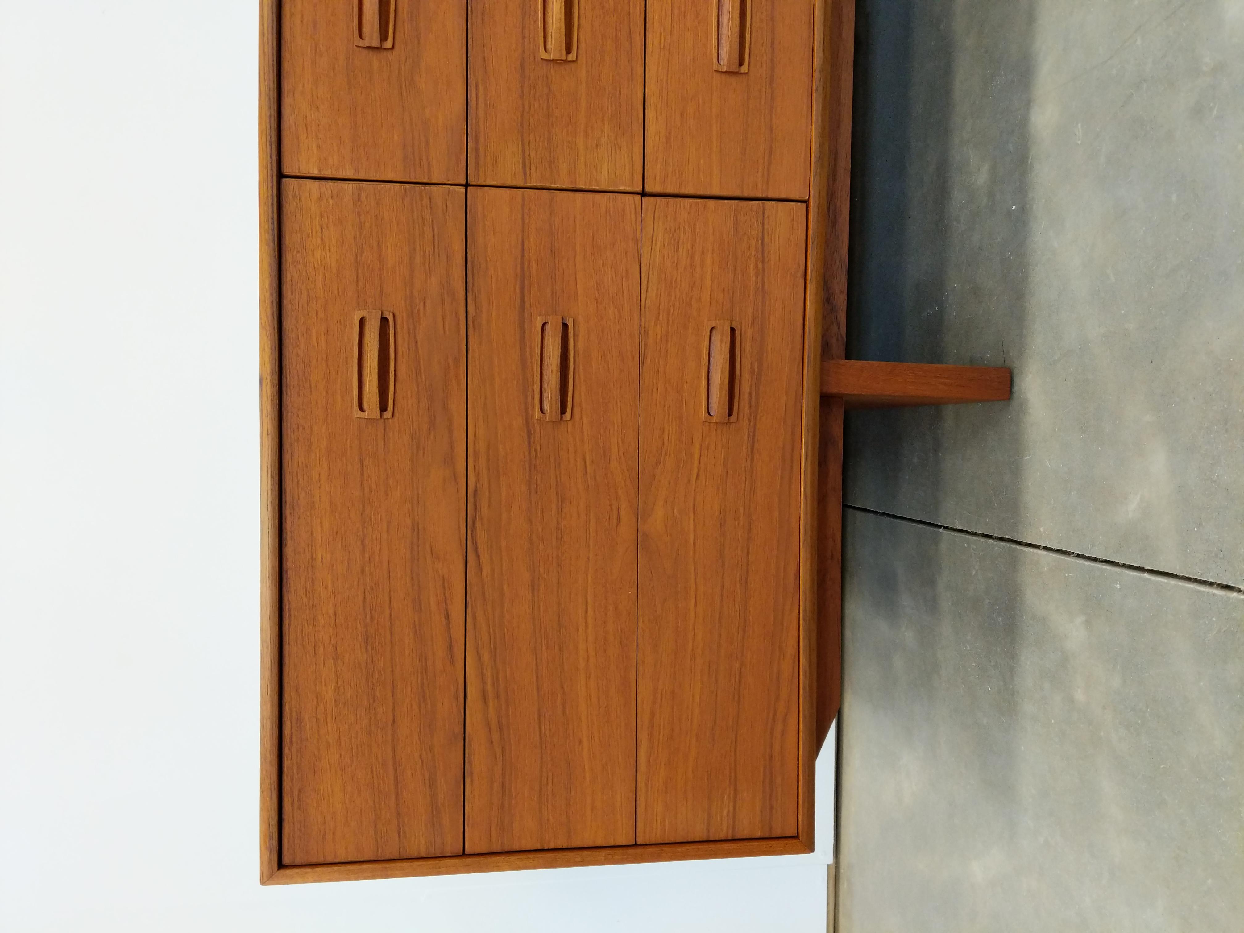 Vintage Mid Century Modern Teak Dresser 2