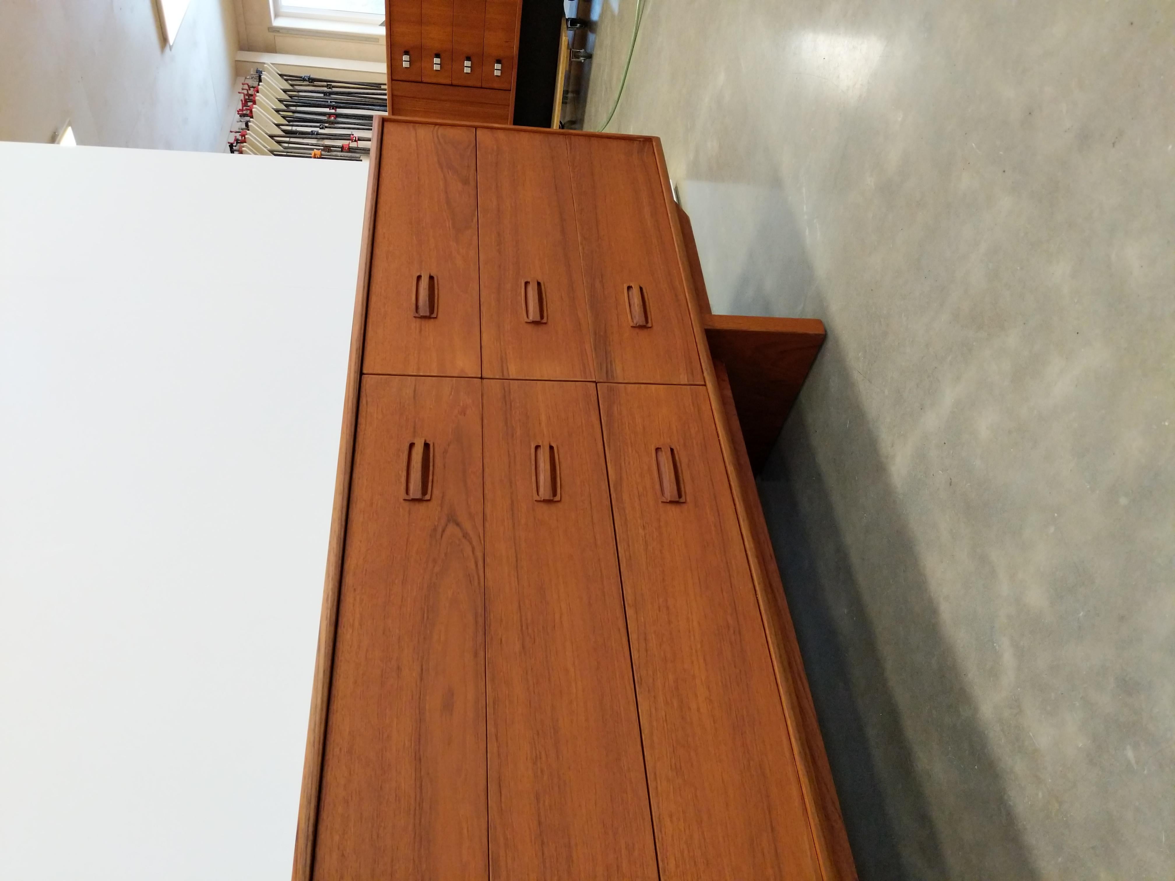 Vintage Mid Century Modern Teak Dresser 3