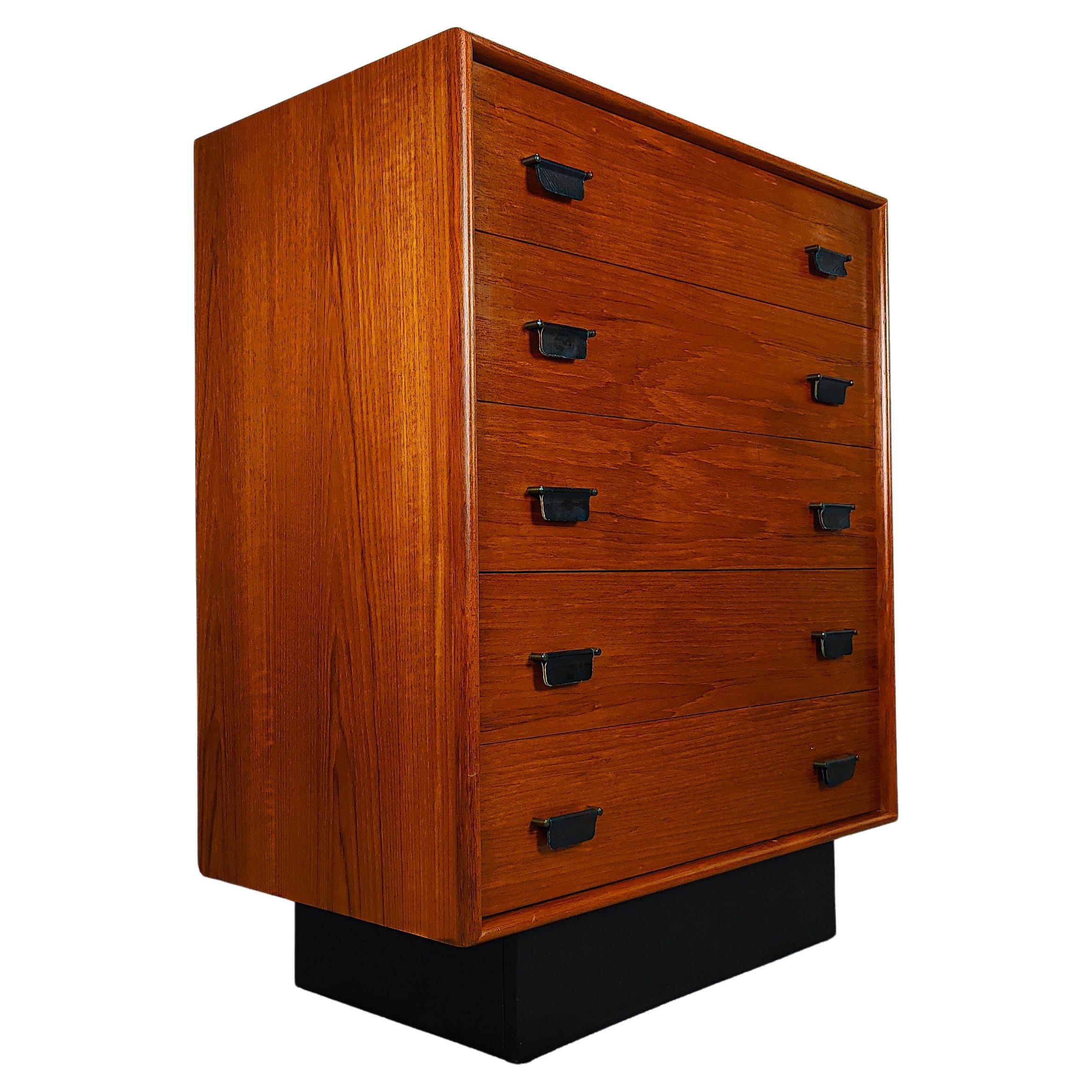 Vintage Federal Style Mahogany Highboy Dresser at 1stDibs federal