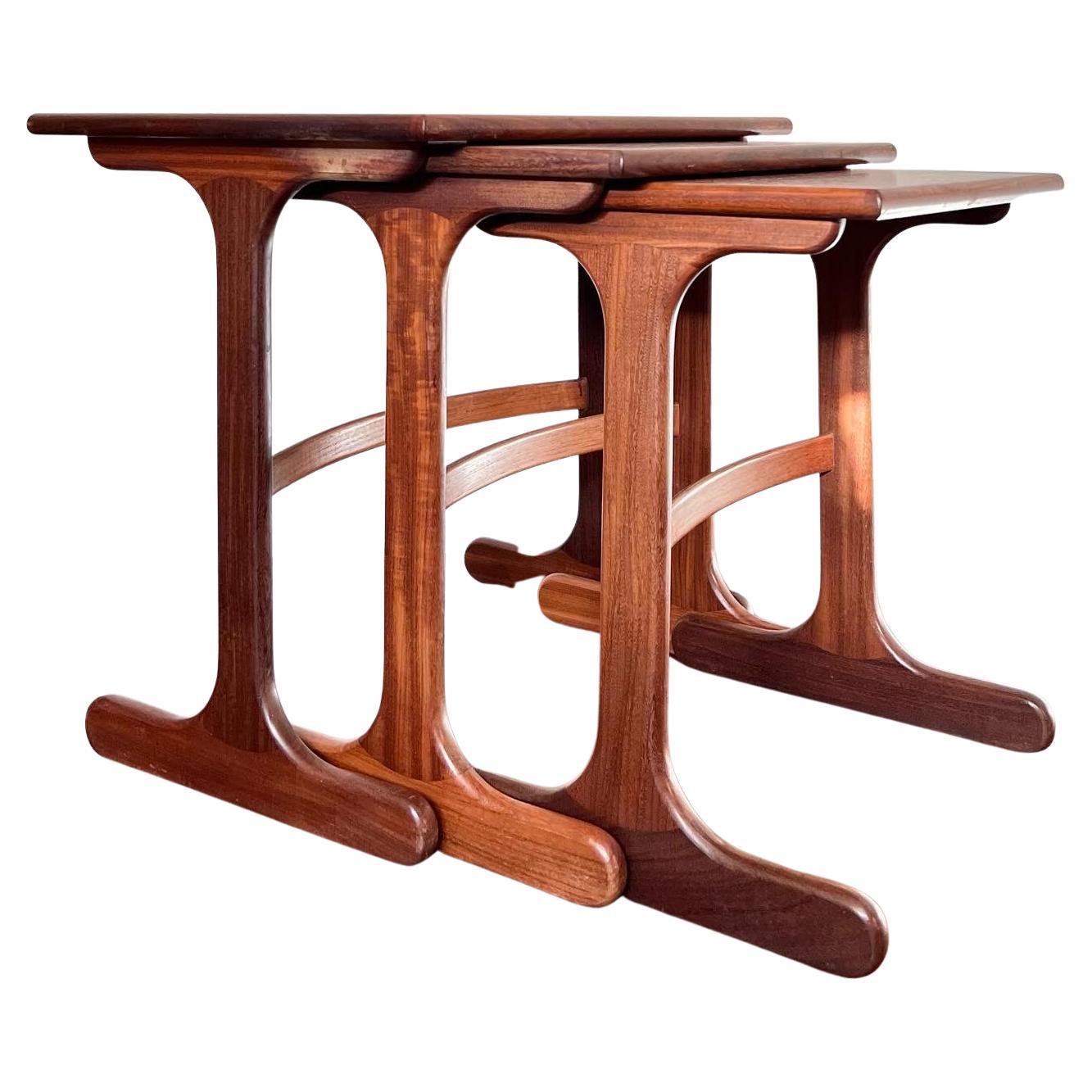 Vintage Mid-Century Modern Teak Nesting Tables For Sale