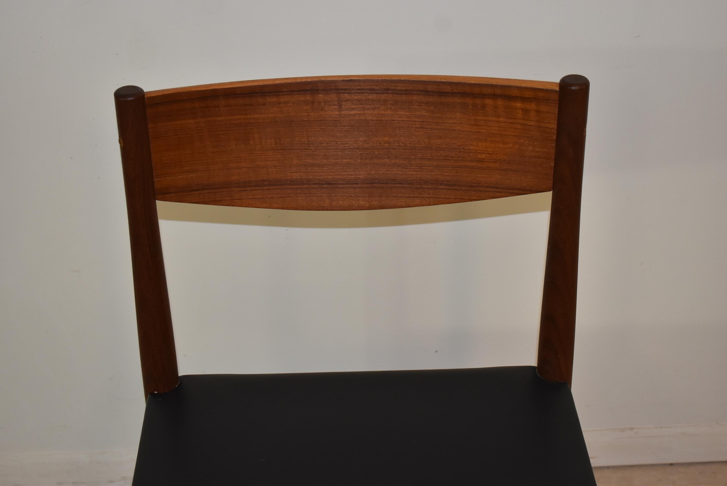 Vintage Mid-Century Modern Teak Table & Chairs Frem Rojle Denmark 1