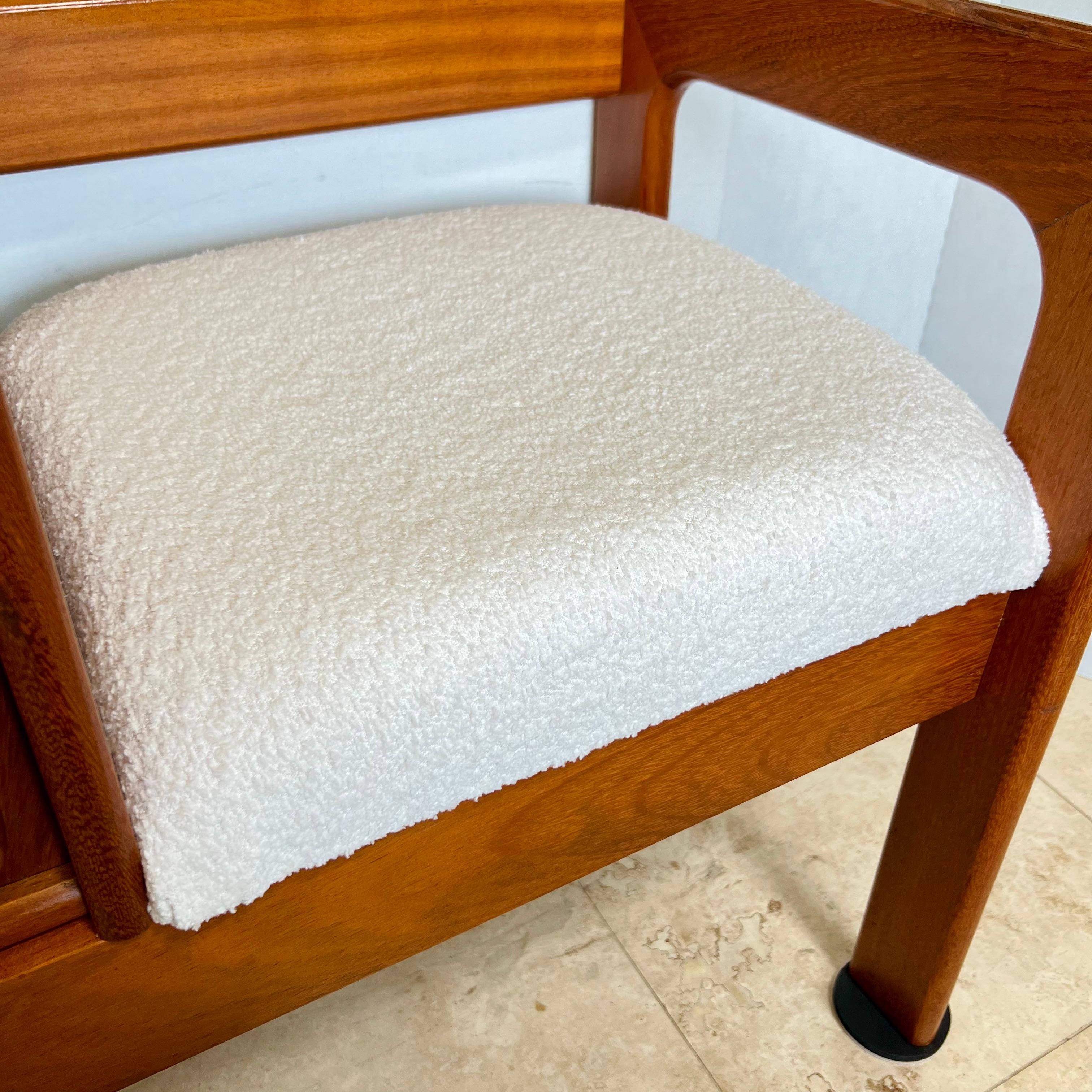 Banc téléphonique en teck Vintage Mid-Century Modern en vente 1