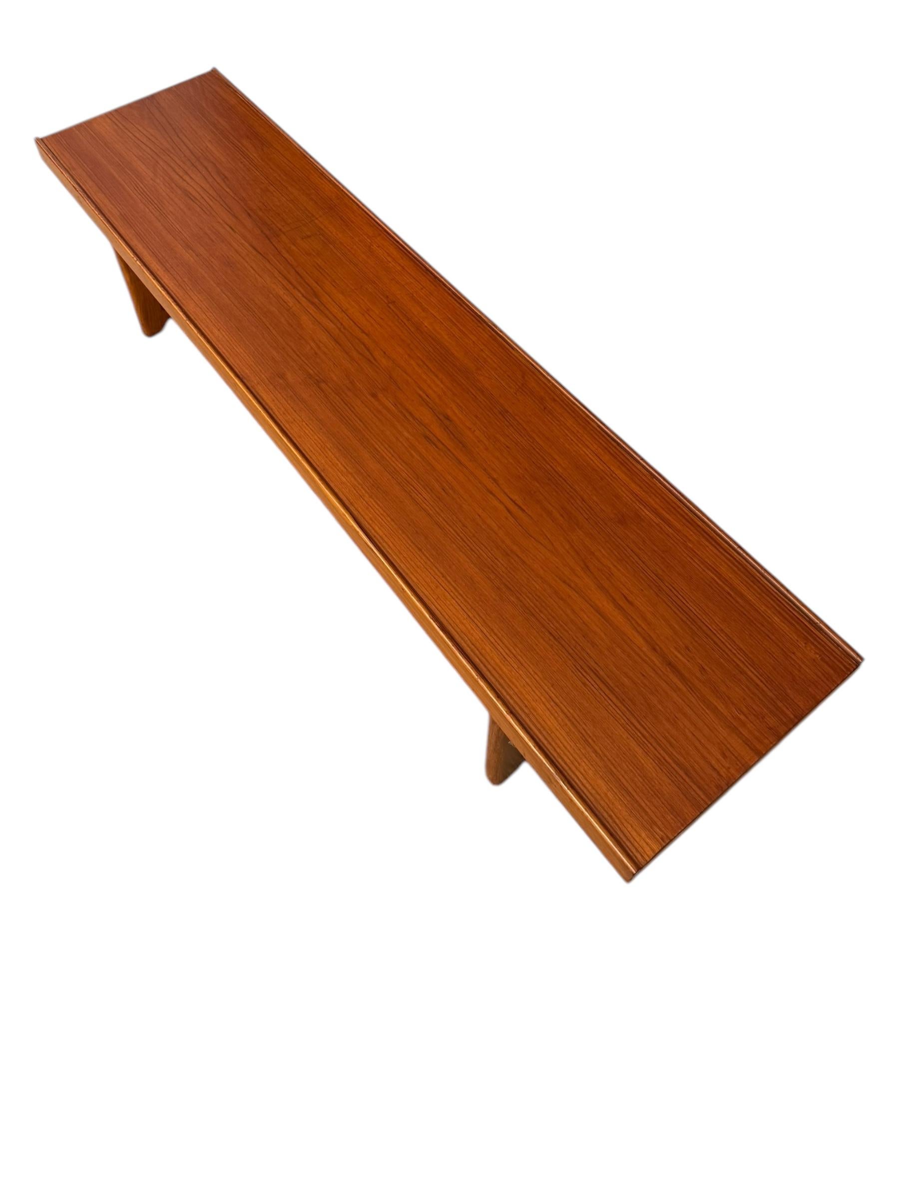Banc ou table basse Torbjorn Afdal Krobo moderne du milieu du siècle dernier par Bruksbo en vente 4