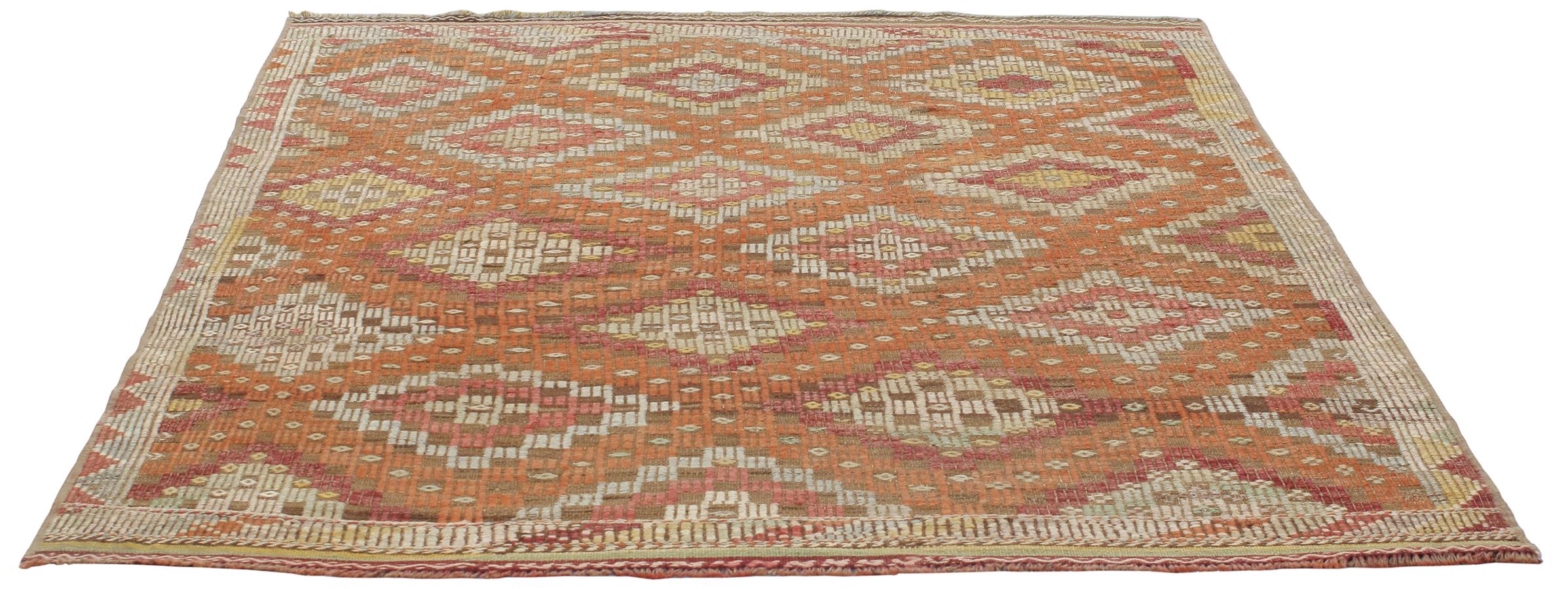Tribal Tapis tribal à tissage plat vintage moderne du milieu du siècle dernier en vente