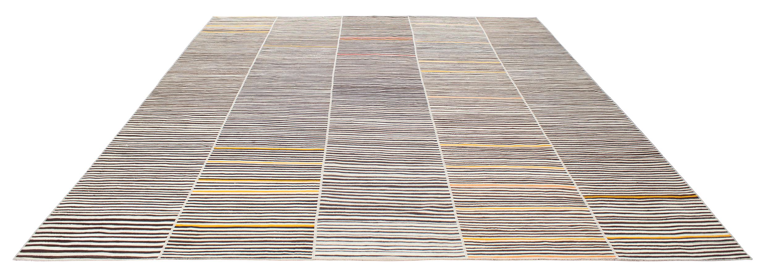 Hand-Woven Vintage Mid-Century Modern Tribal Mazandaran Flat-Weave Rug For Sale