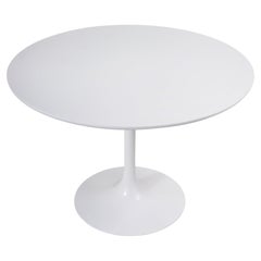 Table de salle à manger tulipe mi-siècle moderne