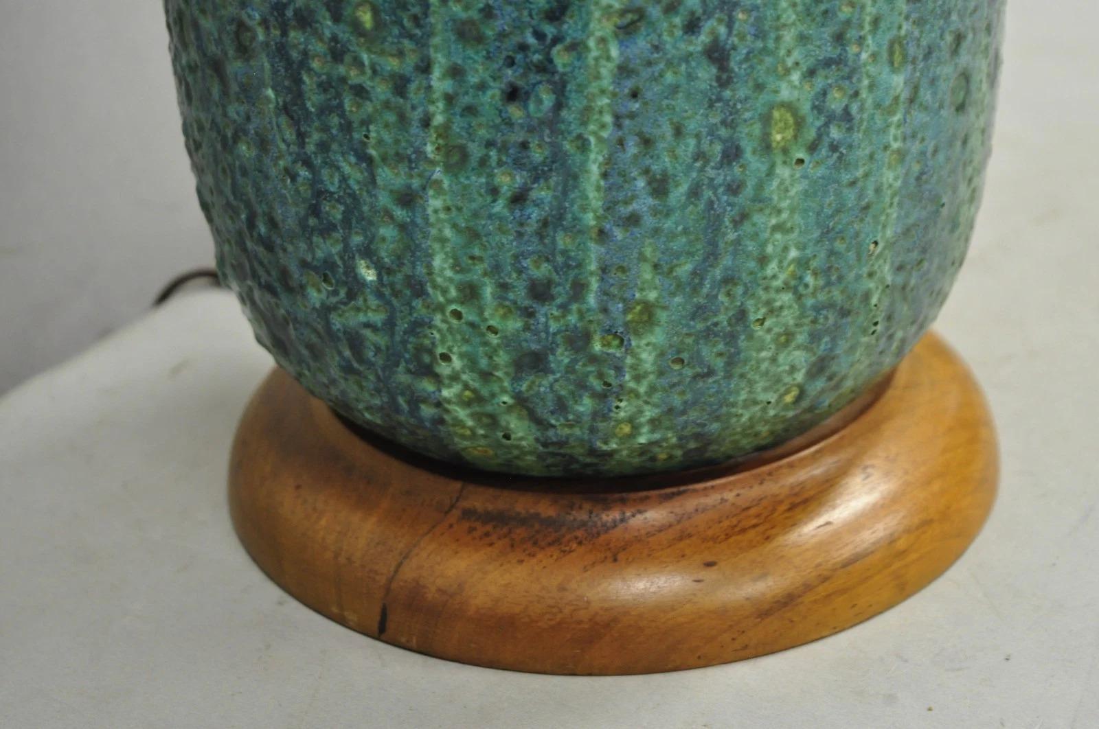 Vintage Mid Century Modern Turquoise Blue Ceramic Drip Glazed Pottery Table Lamp For Sale 1
