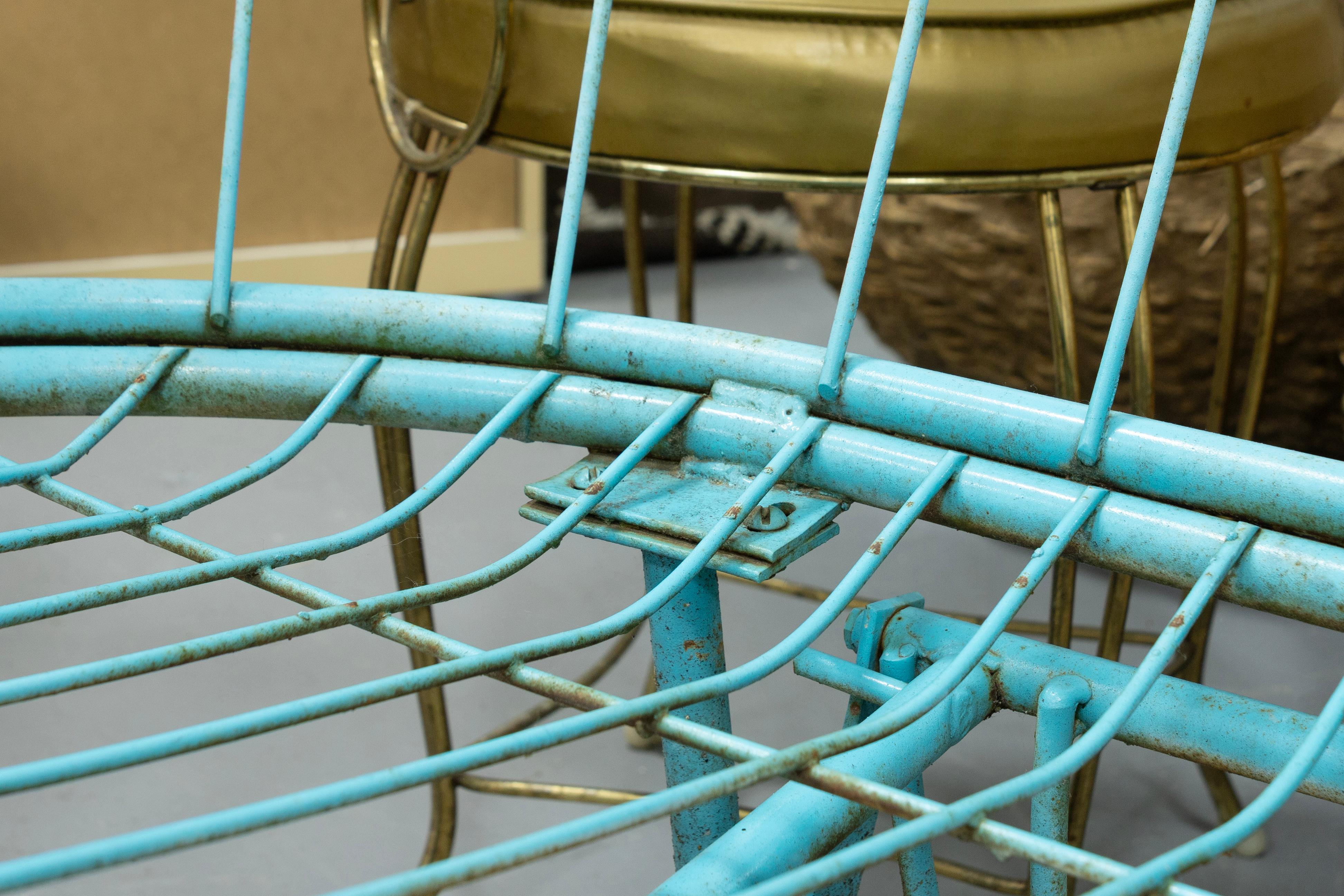 Vintage Mid Century Modern Turquoise Homecrest 3 Seater Atomic Glider Bench In Good Condition For Sale In Keego Harbor, MI