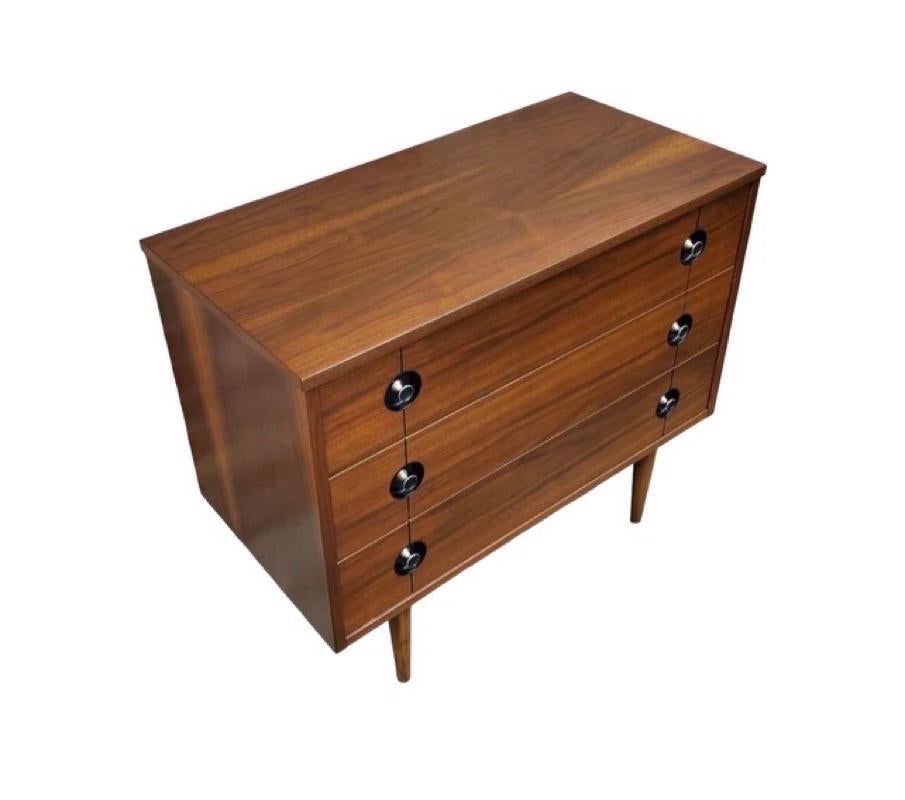 Mid-Century Modern Vintage Mid Century Modern Walnut 3 Drawer Dresser Cabinet Storage 