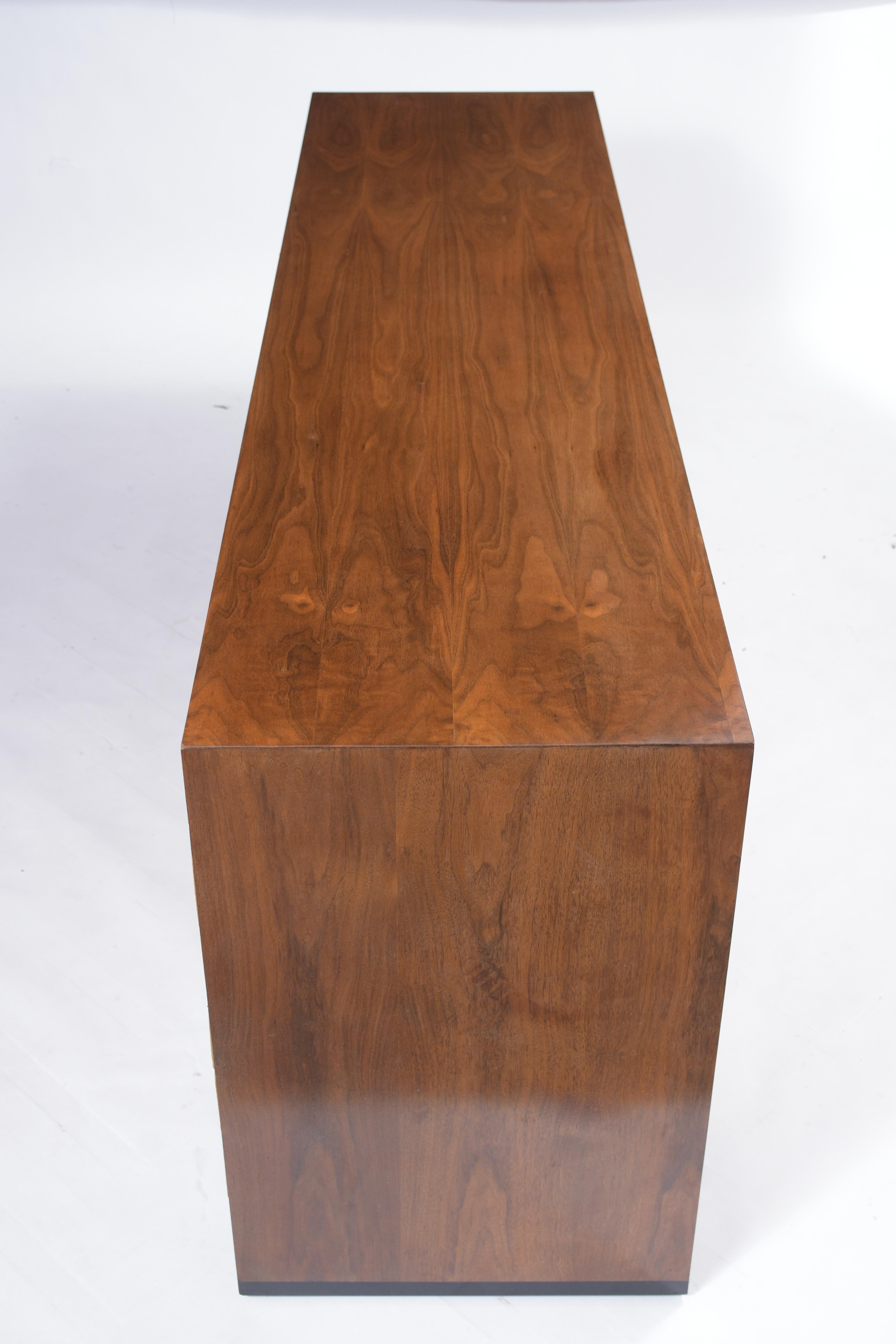 Vintage Mid-Century Modern Walnut Chest of Drawers 3