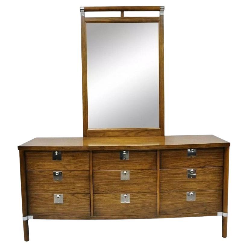Cómoda Credenza Vintage Mid Century Modern Nogal y Cromo 9 Cajones con Espejo en venta