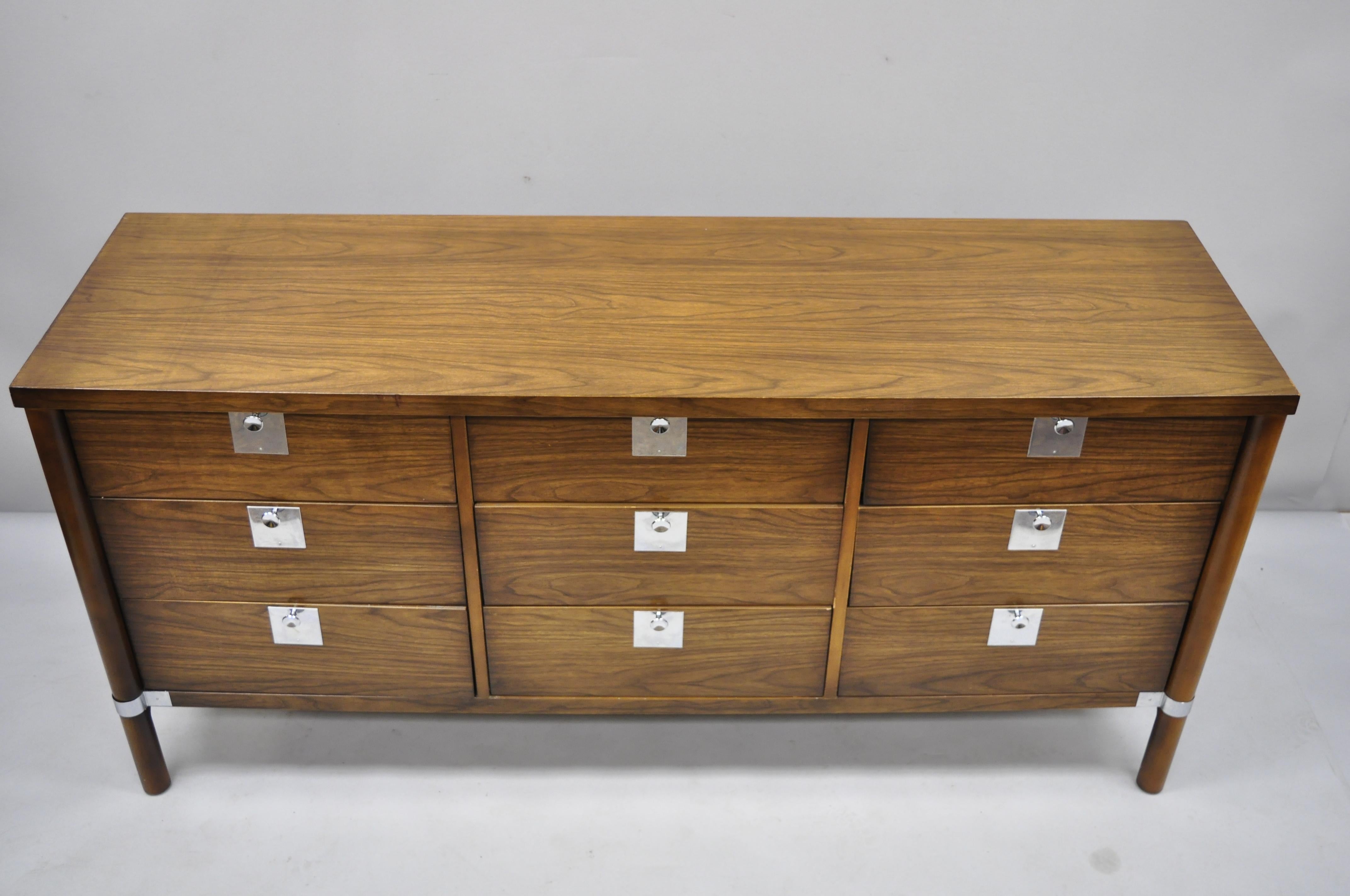 Vintage Mid-Century Modern Walnut and Chrome 9-Drawer Credenza with Mirror In Good Condition For Sale In Philadelphia, PA