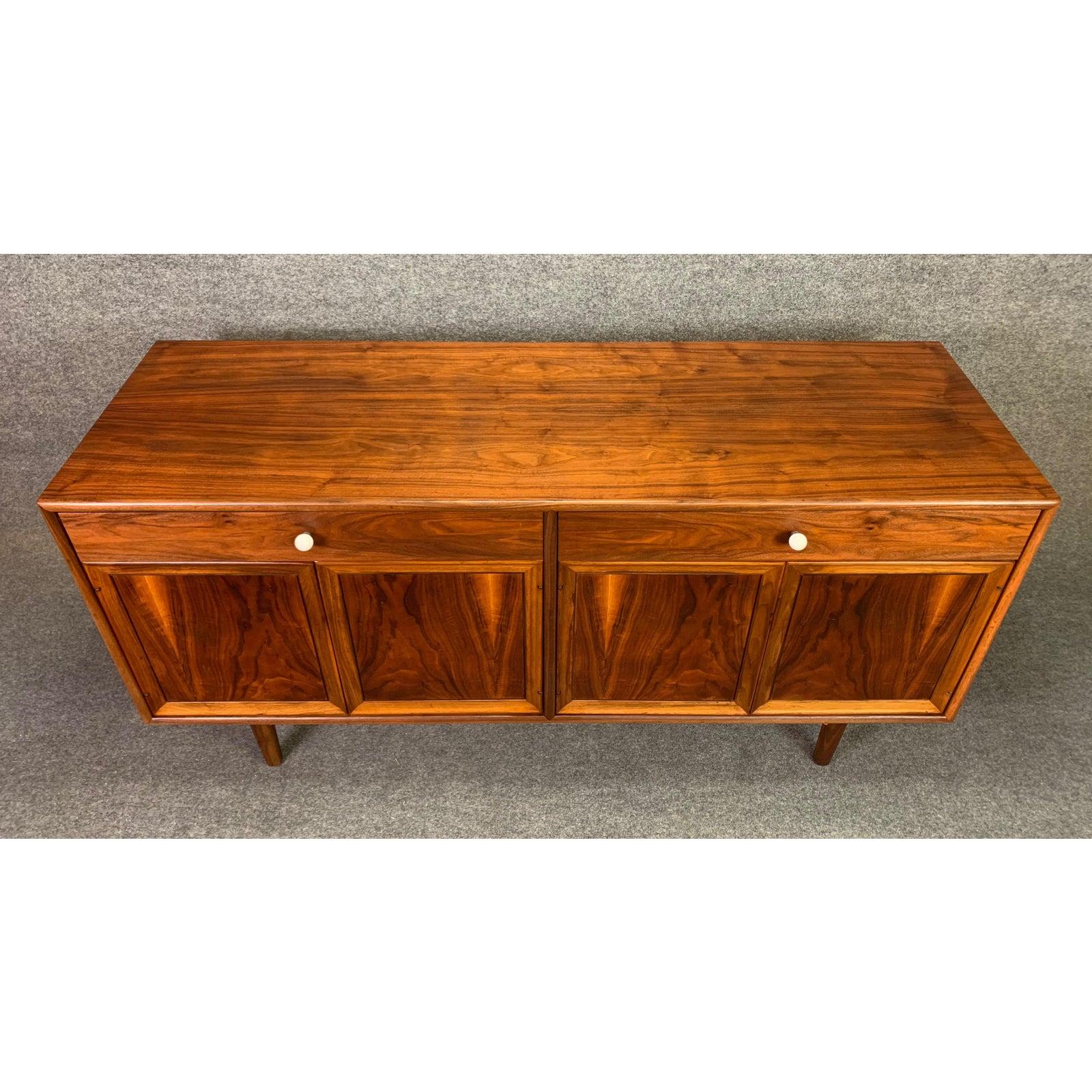 Mid-20th Century Vintage Mid-Century Modern Walnut 