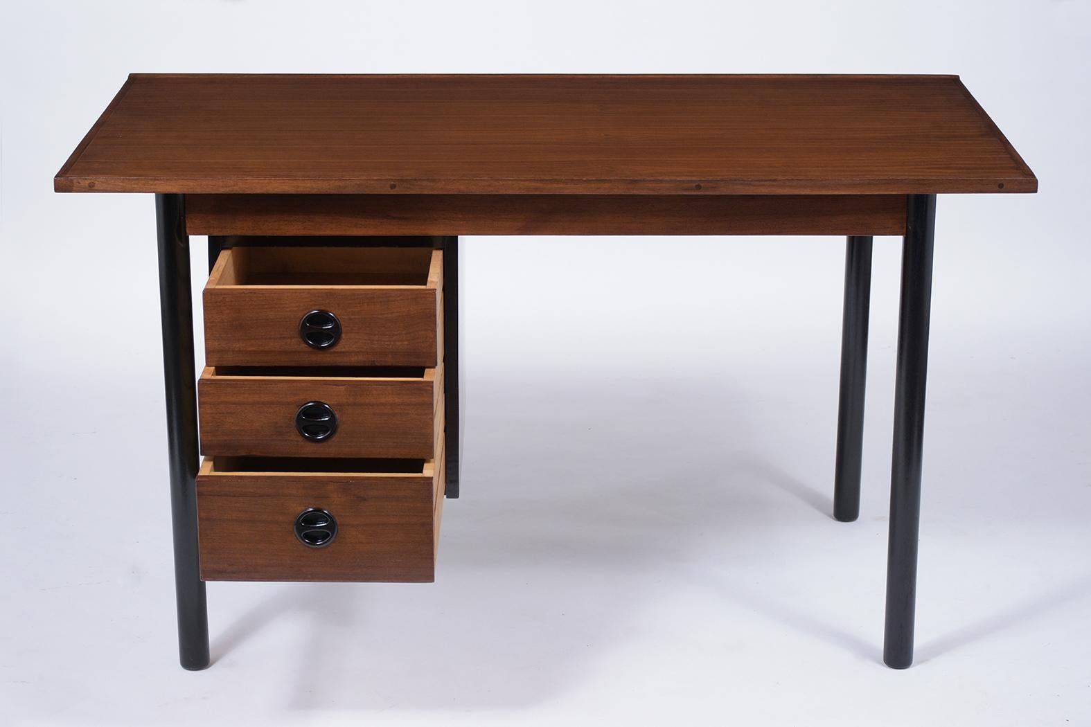 Mid-20th Century Vintage Mid-Century Modern Walnut Desk