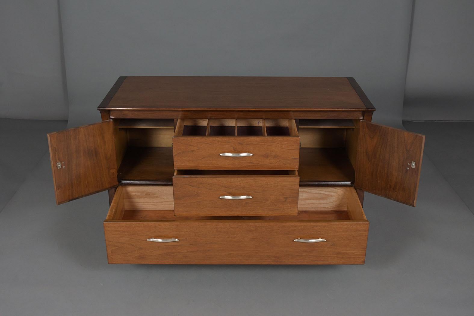Vintage 1960s Drexel Dark Walnut Dresser - Mid-Century Modern Elegance 1