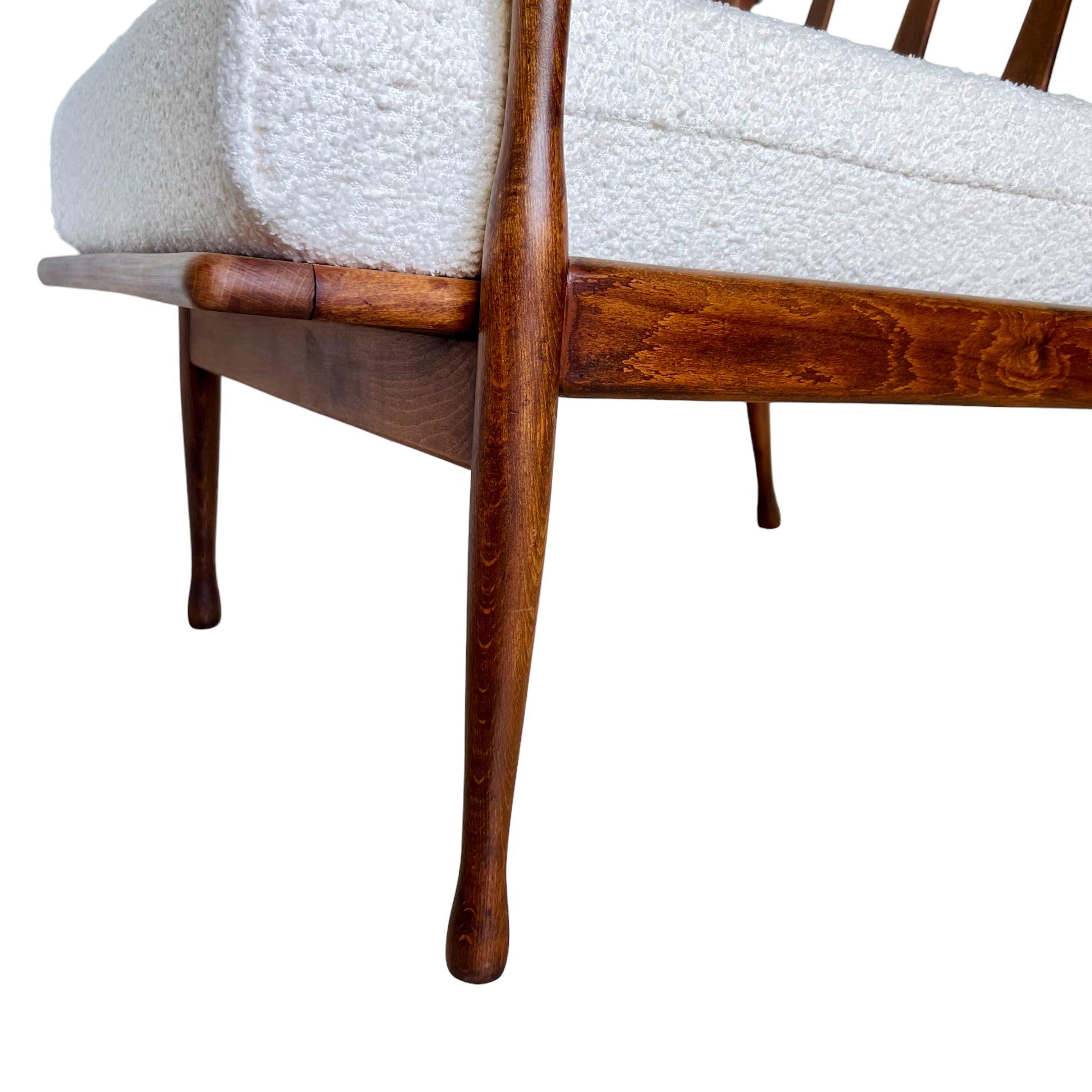 Vintage Mid-Century Modern Walnut Easy Chair 6