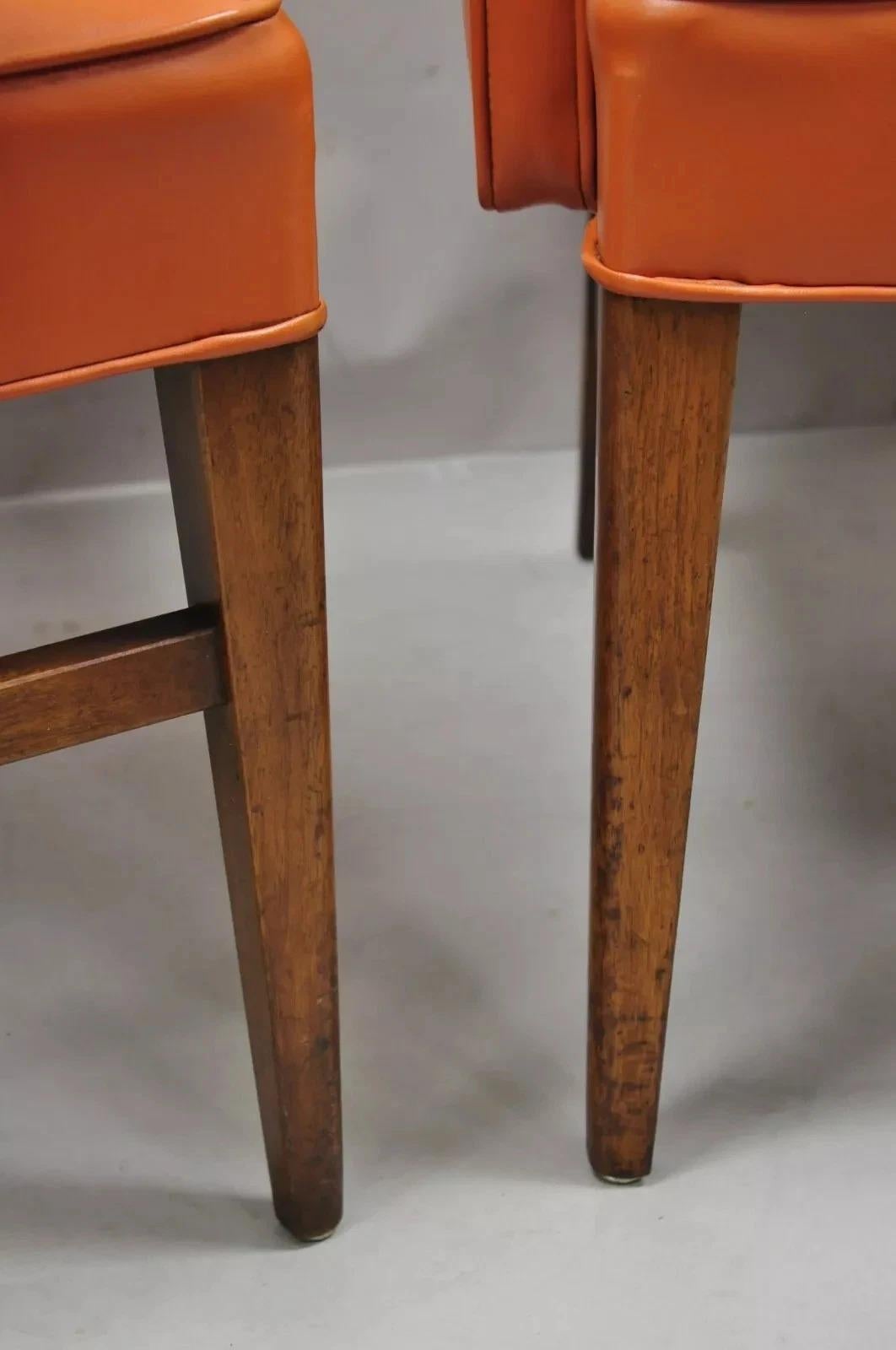 Noyer Vintage Mid Century Modern Walnut Jens Risom Style Orange Lounge Chairs -a Pair en vente