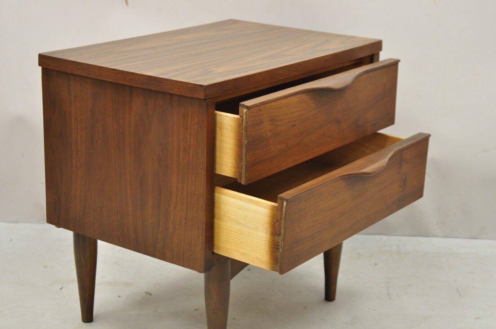 Vintage Mid-Century Modern Walnut Laminate Top Nightstand with Sculpted Pulls 2