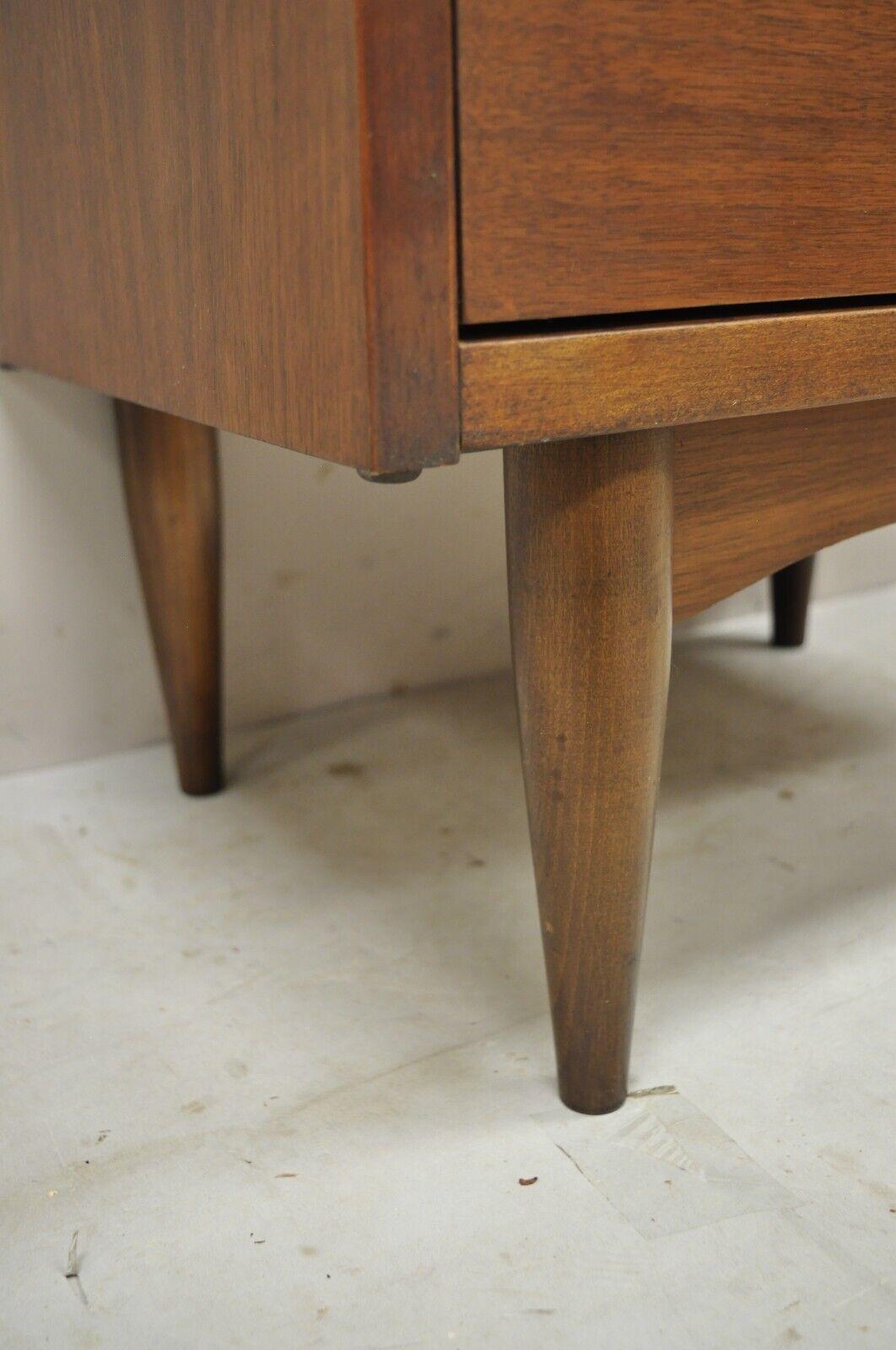 Vintage Mid-Century Modern Walnut Laminate Top Nightstand with Sculpted Pulls 5