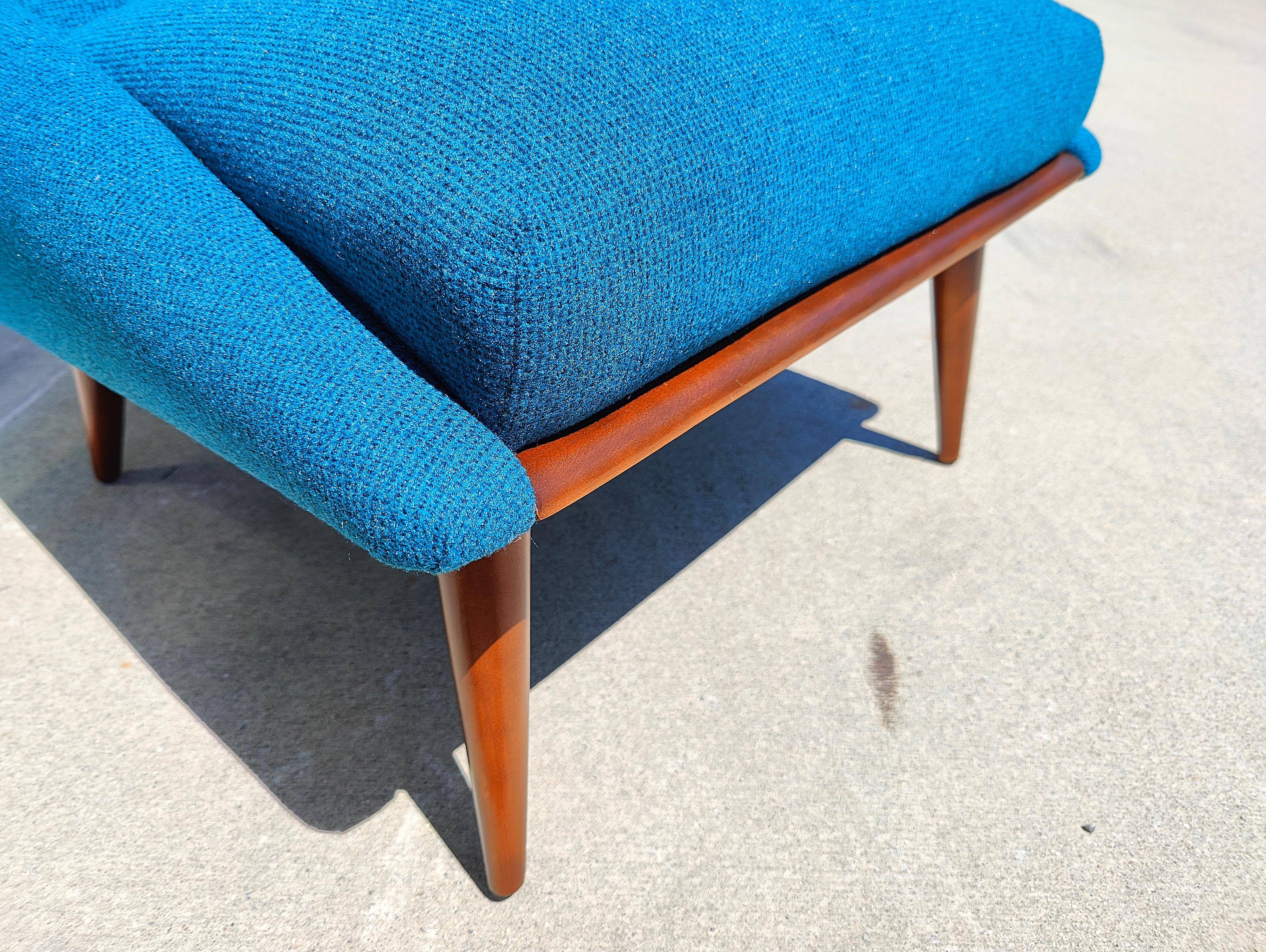 Vintage Mid Century Modern Walnut Lounge Chair by Kroehler, c1960s  1