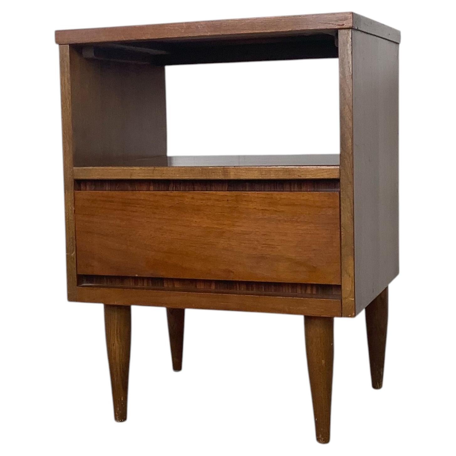 Vintage Mid-Century Modern Walnut Nightstand