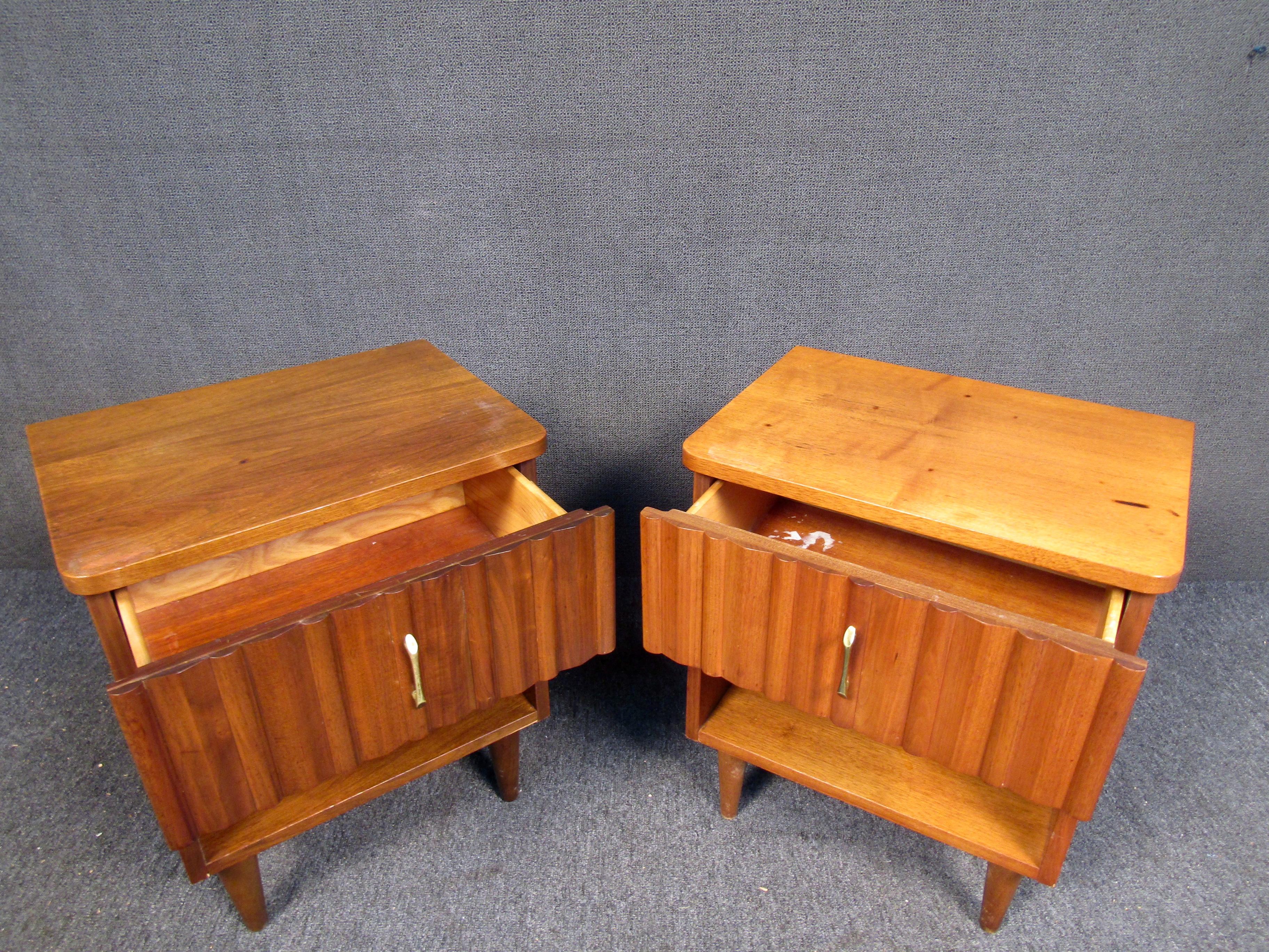 Mid-20th Century Vintage Mid-Century Modern Walnut Nightstands