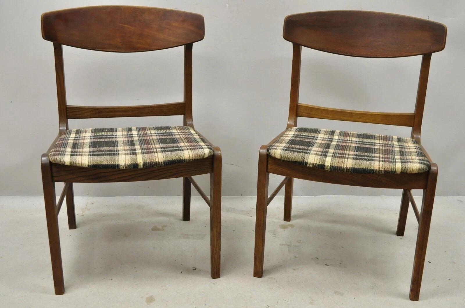 Vintage Mid Century Modern Walnut & Oak Sculptural Curved Back Dining Side Chairs - a Pair. Circa Mid 20th Century. Measurements: 32