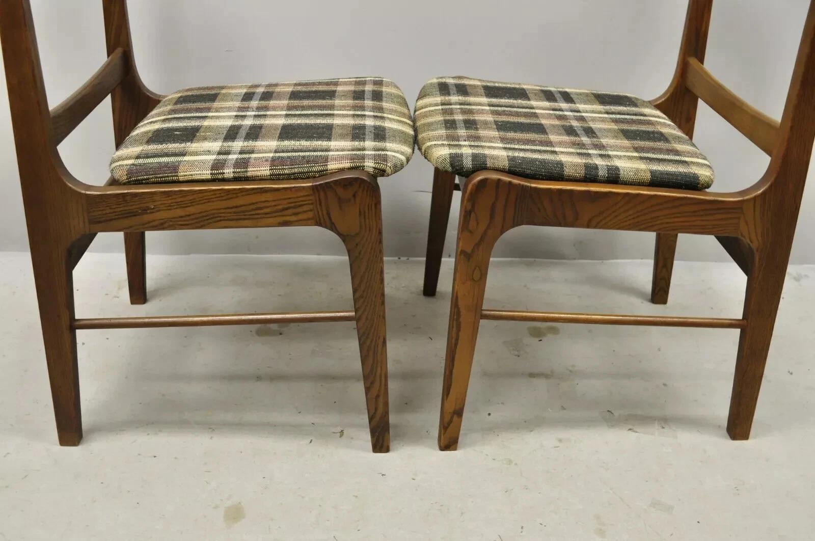 Vintage Mid Century Modern Walnut & Oak Sculptural Dining Side Chairs - a Pair In Good Condition For Sale In Philadelphia, PA