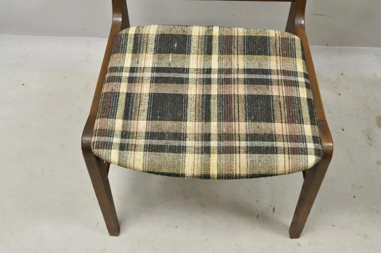 20th Century Vintage Mid Century Modern Walnut & Oak Sculptural Dining Side Chairs - a Pair For Sale