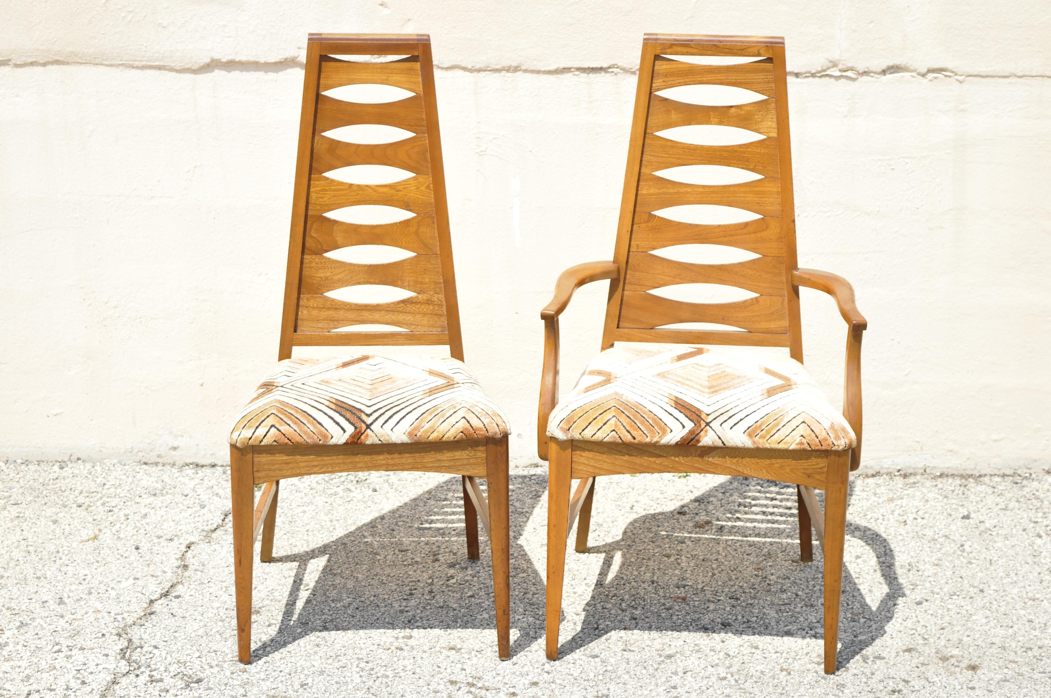Vintage Mid Century Modern Walnut Tall Ladder Back Dining Chairs - Set of 6 In Good Condition In Philadelphia, PA
