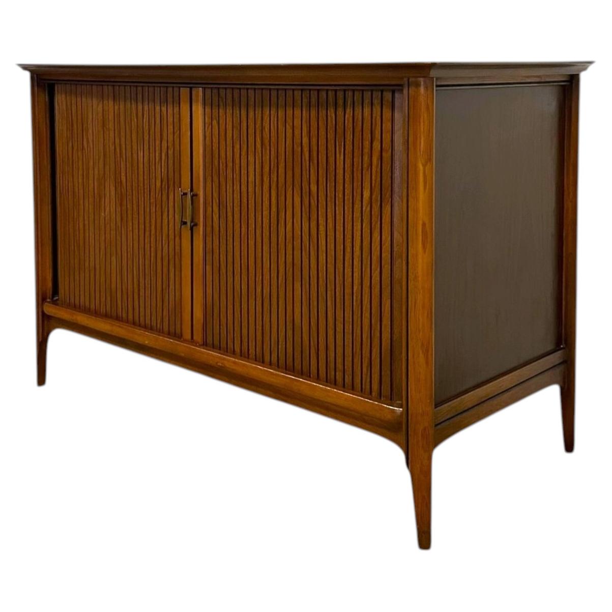 Vintage Mid-Century Modern Walnut Tambour Door Credenza / Media Console. For Sale