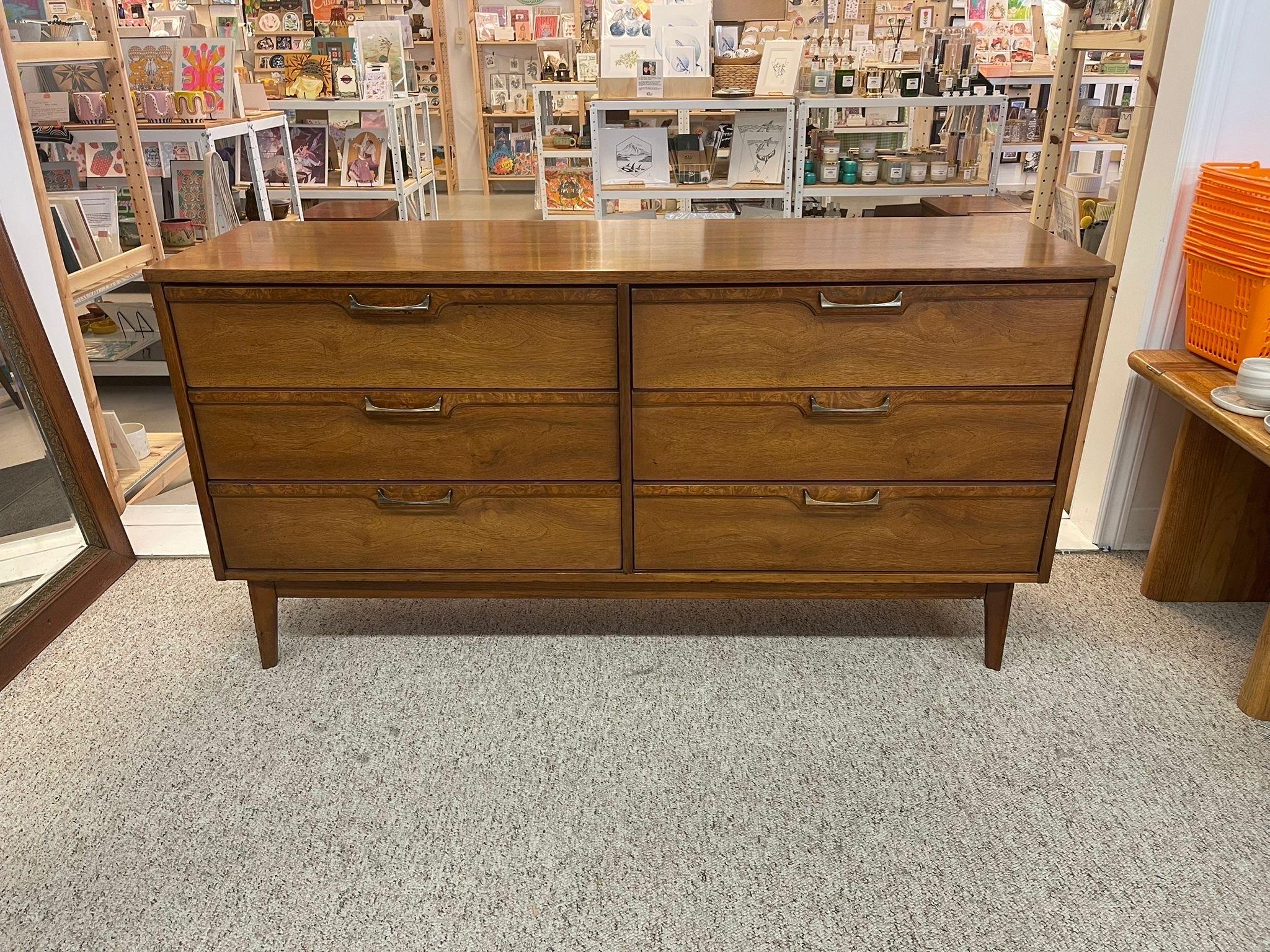 Mid-Century Modern Vintage Mid Century Modern Walnut Toned Credenza With Burl Wood Accents.