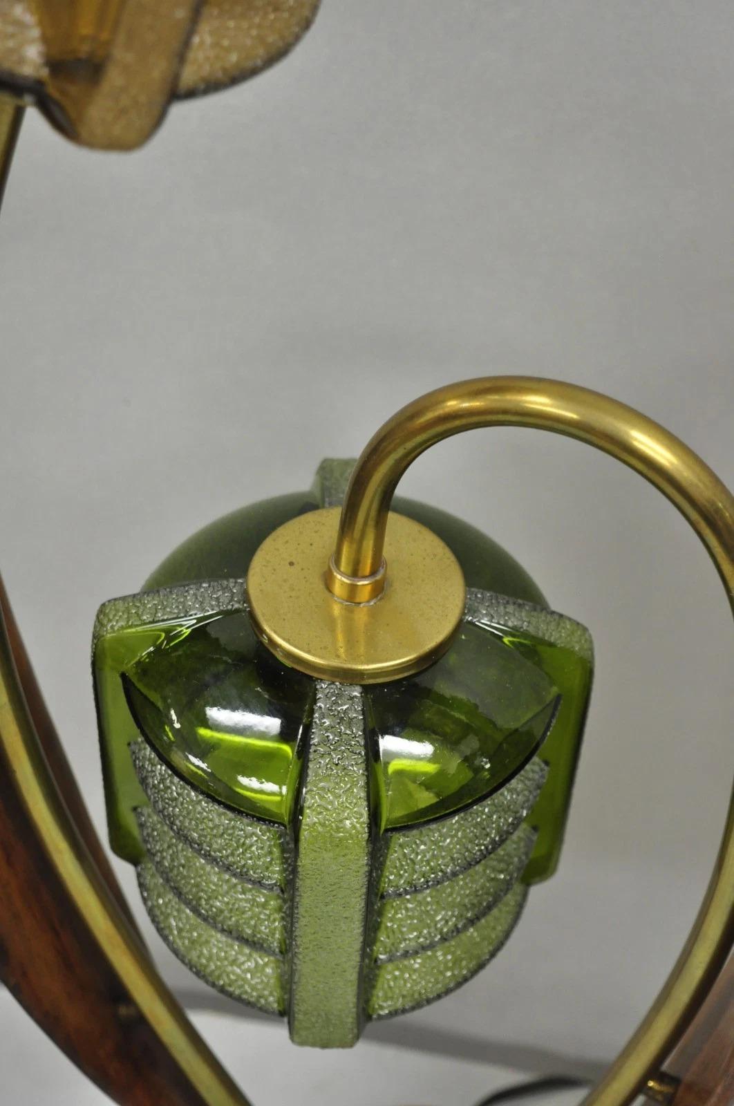 Paire de lampes de table Tulip Flower Glass Shade en noyer, Vintage Mid Century Modern en vente 4