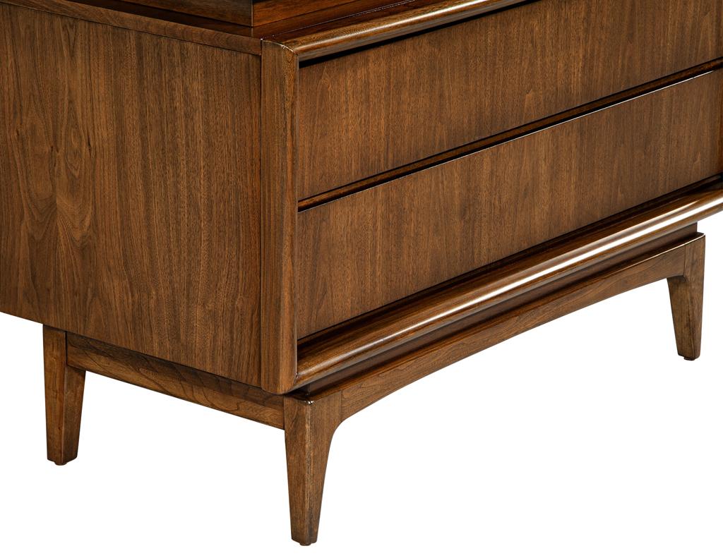Vintage Mid-Century Modern Walnut Wardrobe Cabinet For Sale 3