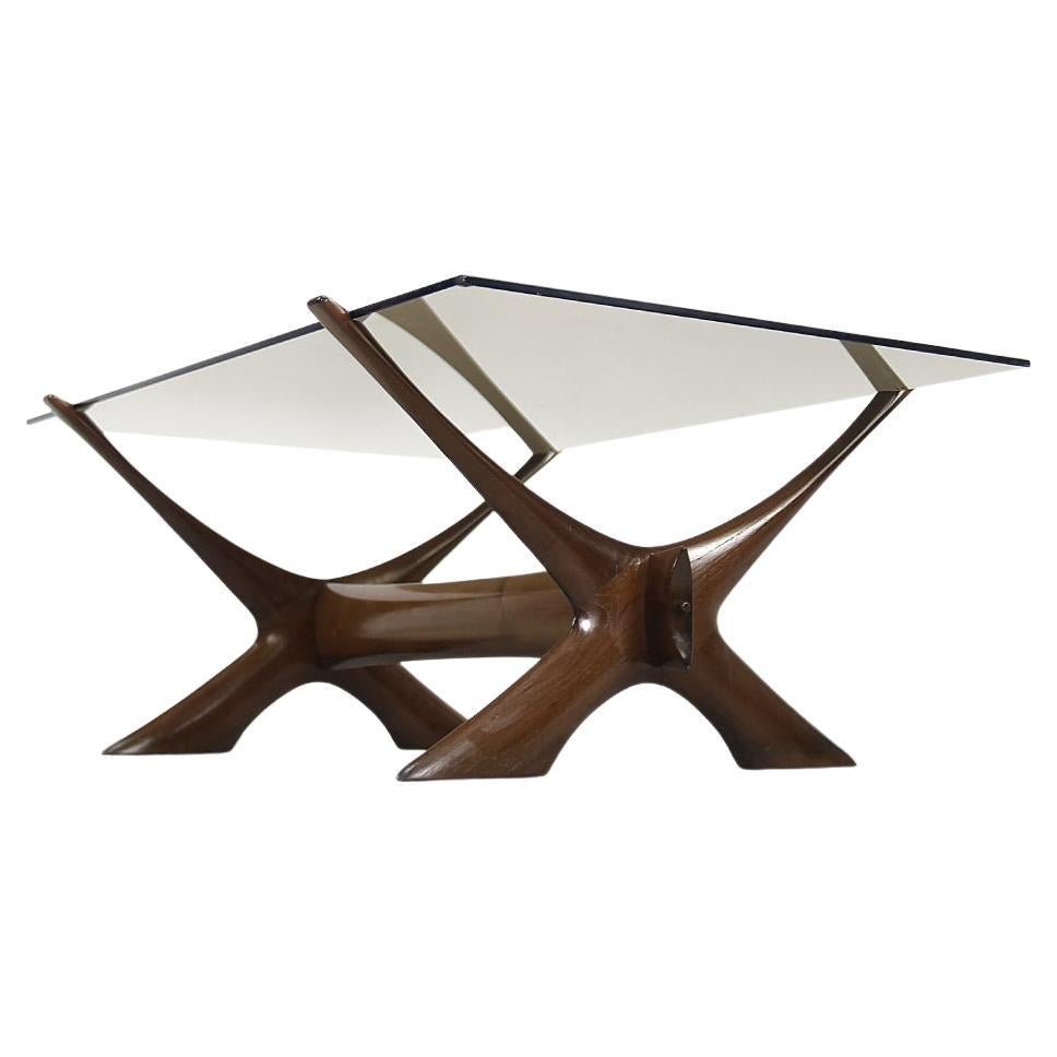 Vintage Mid-Century Modern Nussbaumholz Condor Couchtisch aus rebro Glas im Angebot