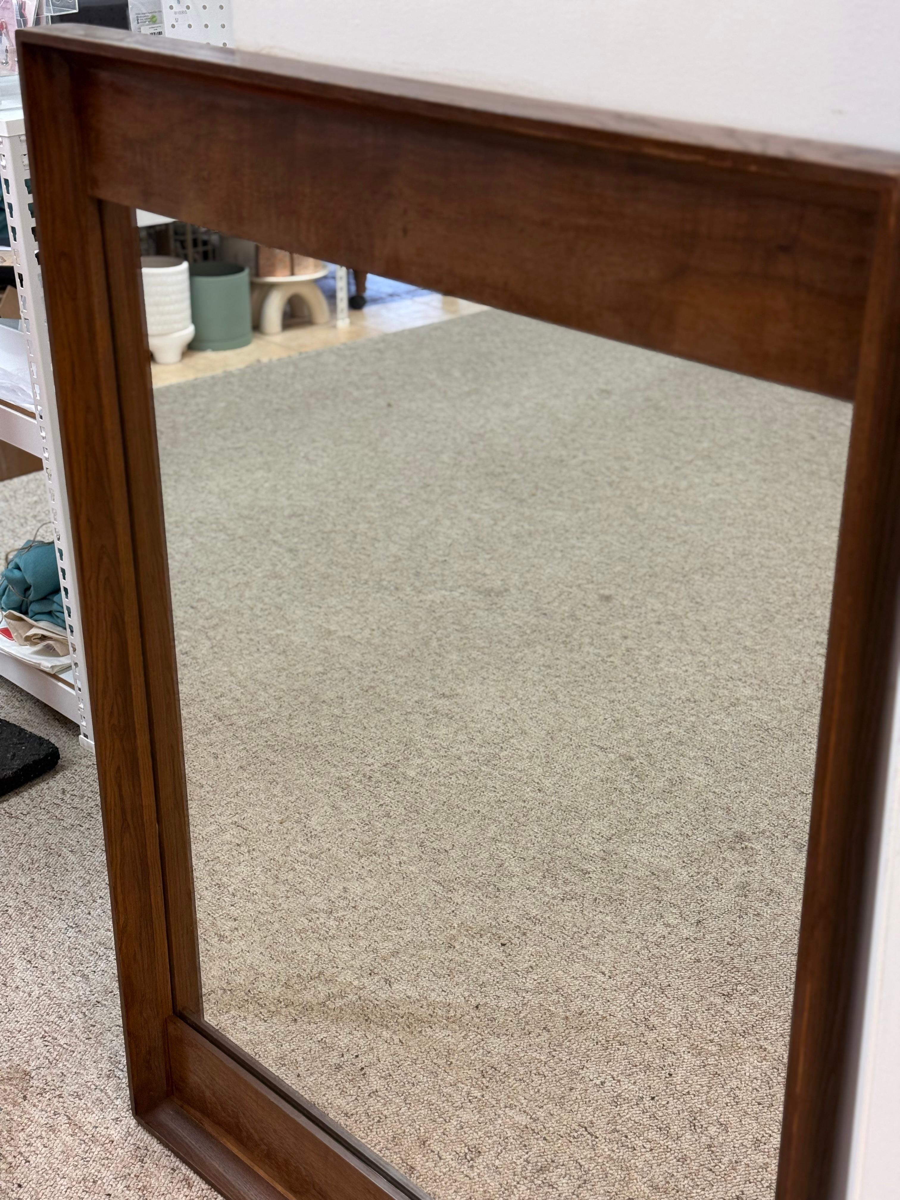 Verre Vintage Mid Century Modern Walnut Wood Mirror by Stanley Furniture en vente