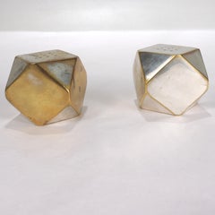 Vintage Mid-Century Modern The Bennett Silver Plate Salt & Pepper Shakers (salière et poivrière)