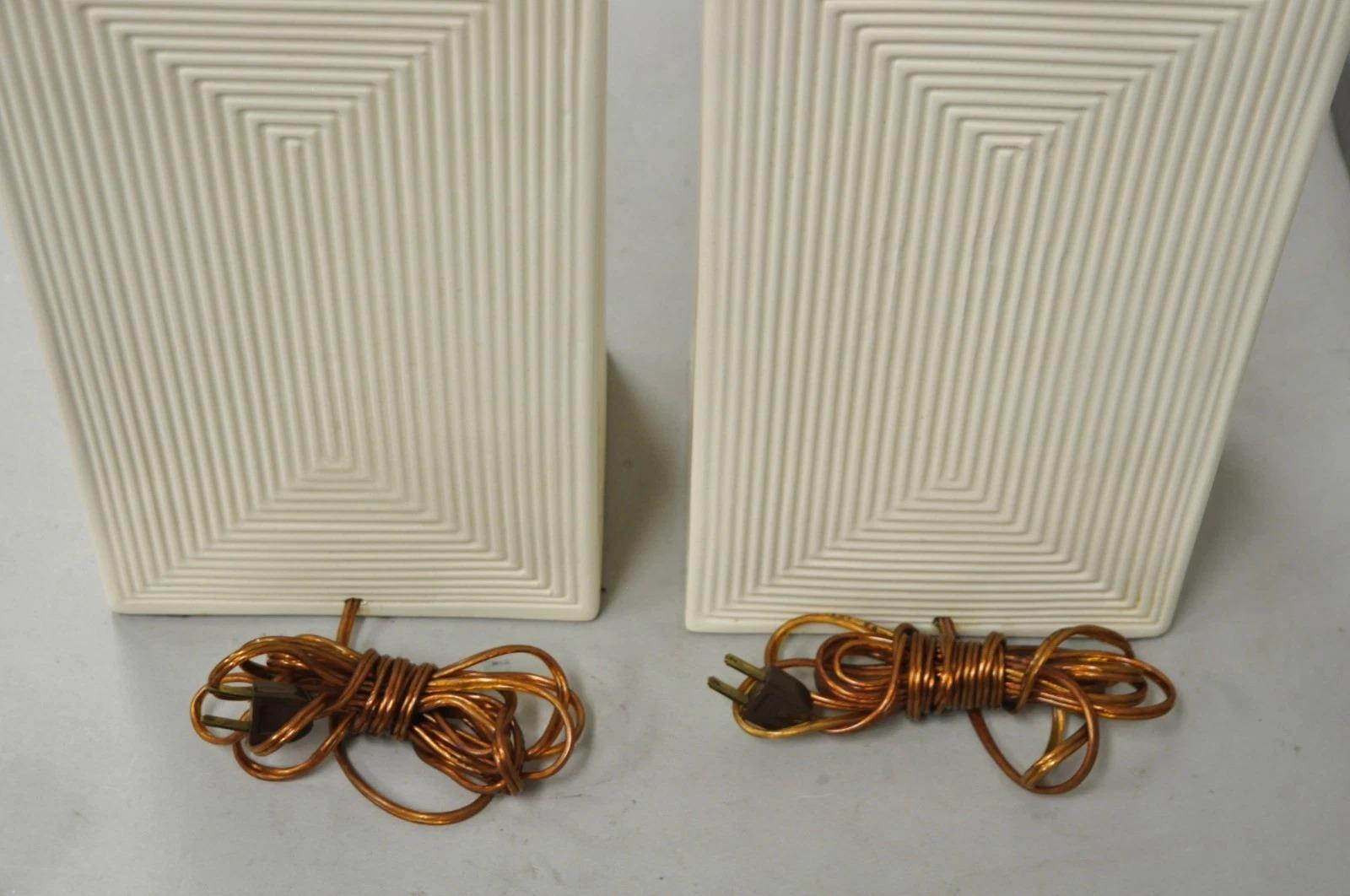 Vintage Mid Century Modern White Geometric Ceramic Cubist Table Lamps - a Pair For Sale 4