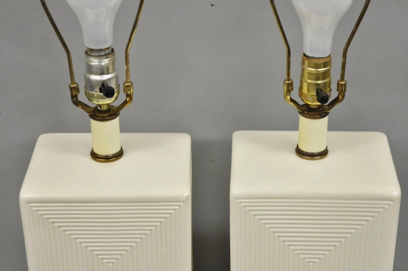 Vintage Mid Century Modern White Geometric Ceramic Cubist Table Lamps - a Pair For Sale 2