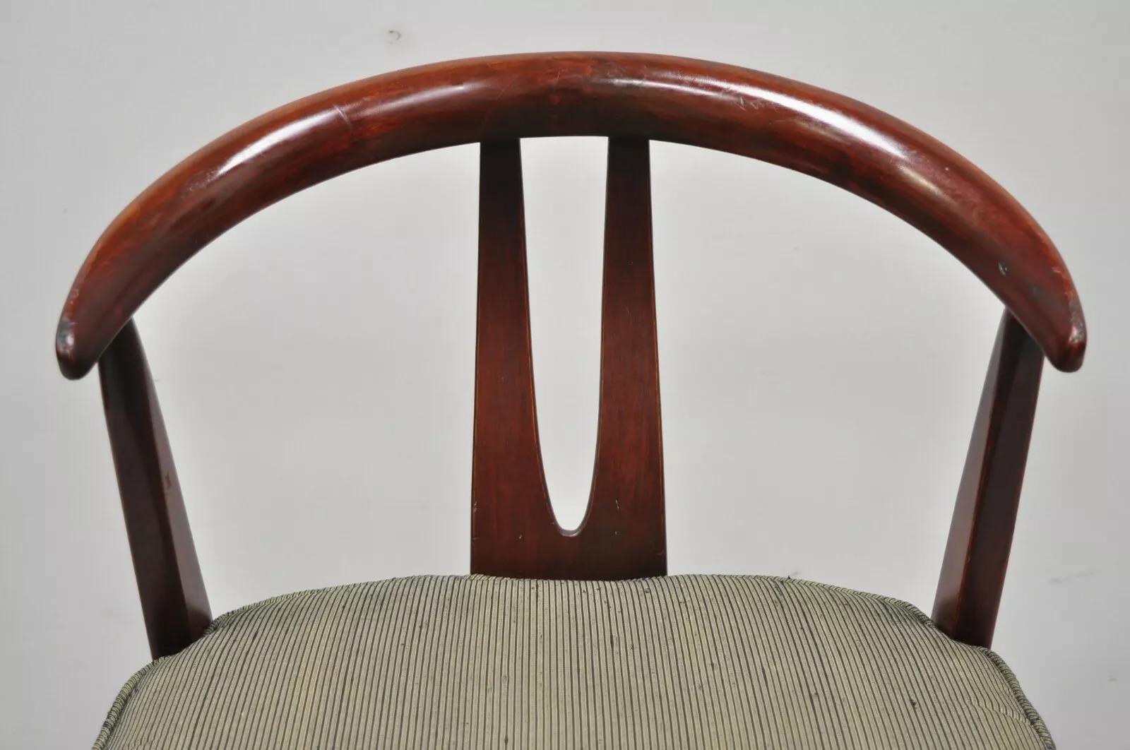 Vintage-Mahagoni-Esszimmer-Beistellstuhl Wishbone (B), Mid-Century Modern (Unbekannt) im Angebot