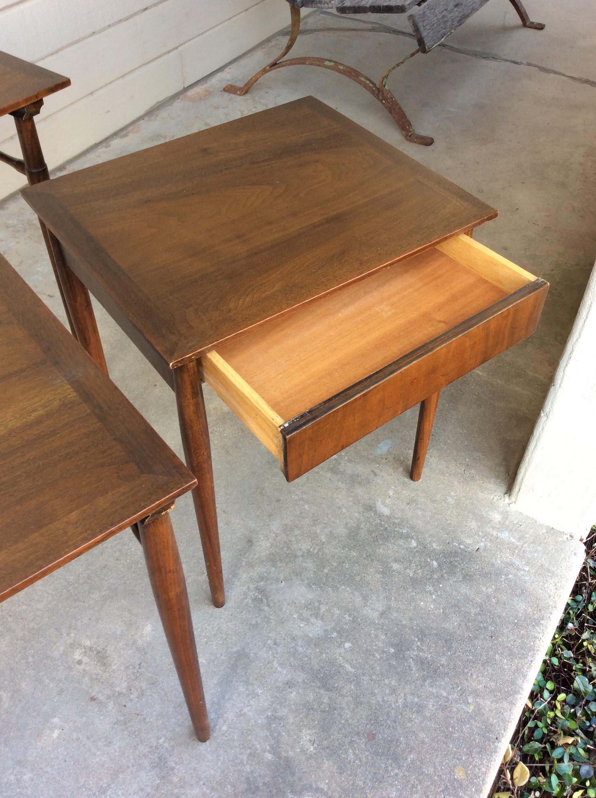 Vintage Mid-Century Modern Wood Nesting Tables, 3 Pieces For Sale 5