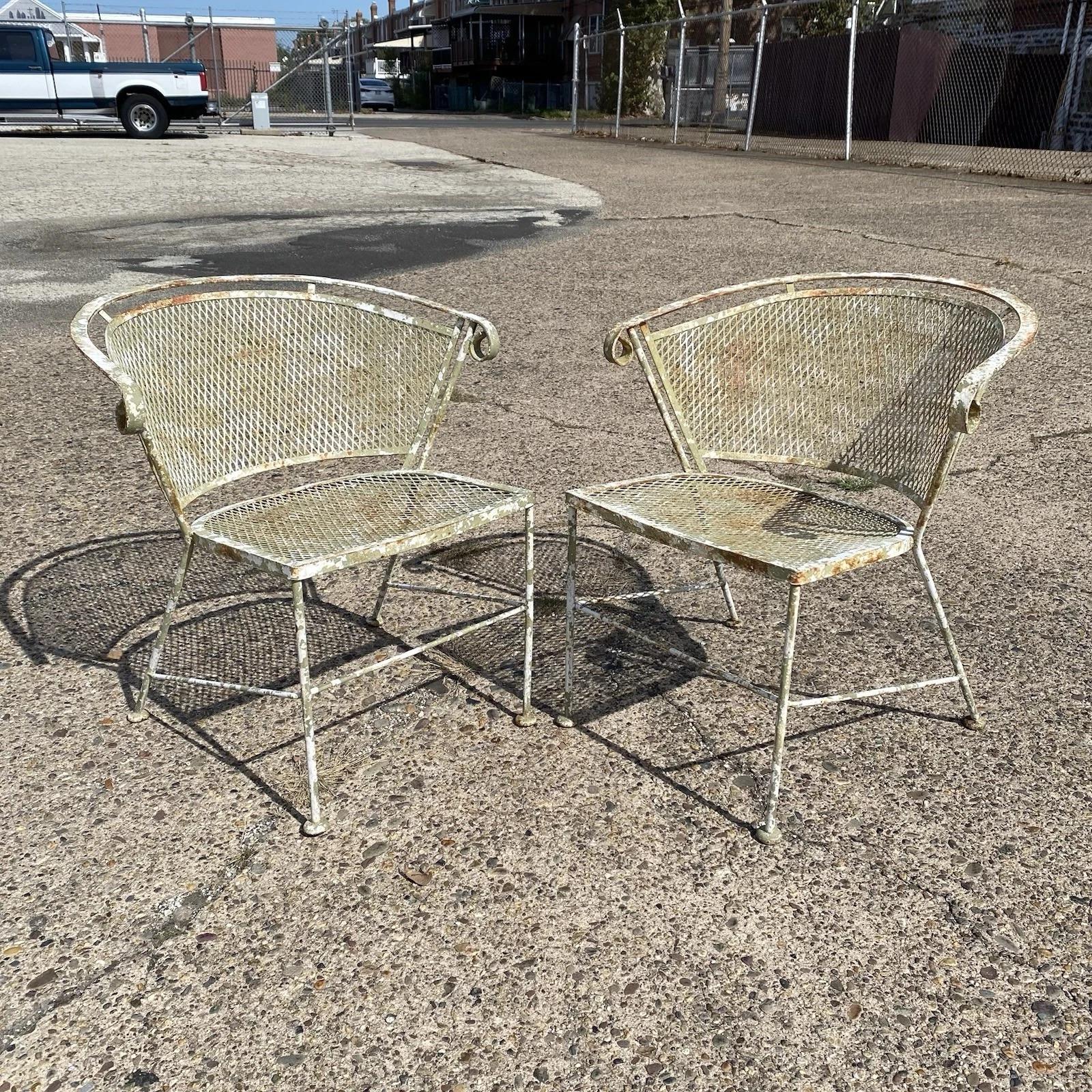 Vintage By, stile Woodard, ferro battuto, set da pranzo per giardino e patio 5p In condizioni buone in vendita a Philadelphia, PA