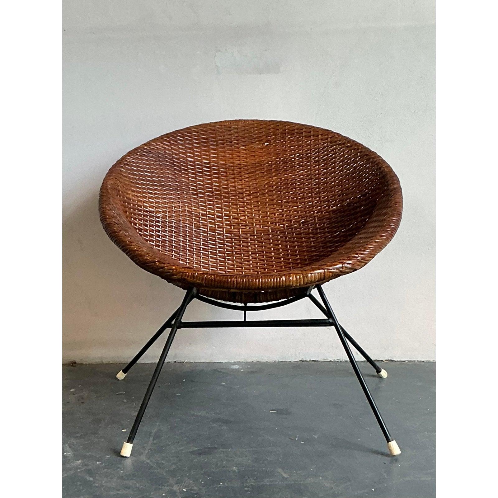 Vintage Mid-Century Modern Geflochtene Rattan Hoop Stuhl im Angebot 1